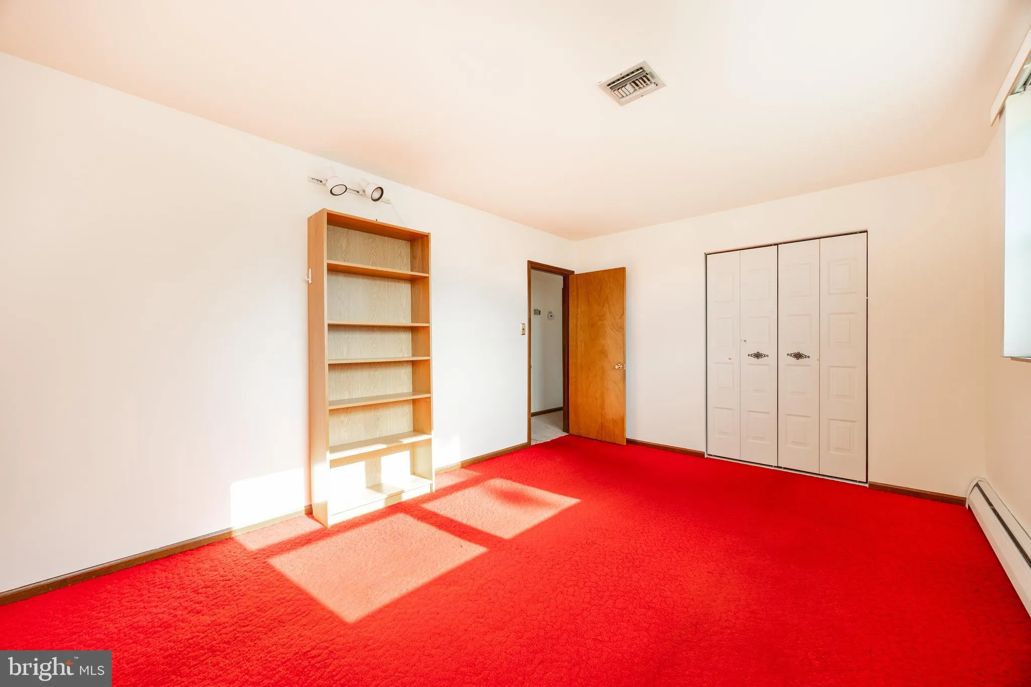 Norristown, Pennsylvania 19403, United States, 4 Bedrooms Bedrooms, ,3 BathroomsBathrooms,Residential,Pending,135177