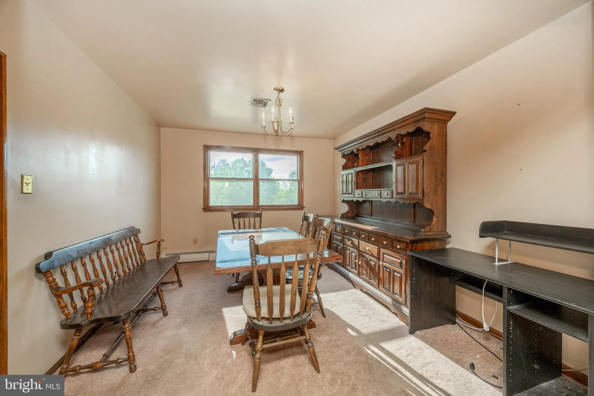 Norristown, Pennsylvania 19403, United States, 4 Bedrooms Bedrooms, ,3 BathroomsBathrooms,Residential,Pending,135177