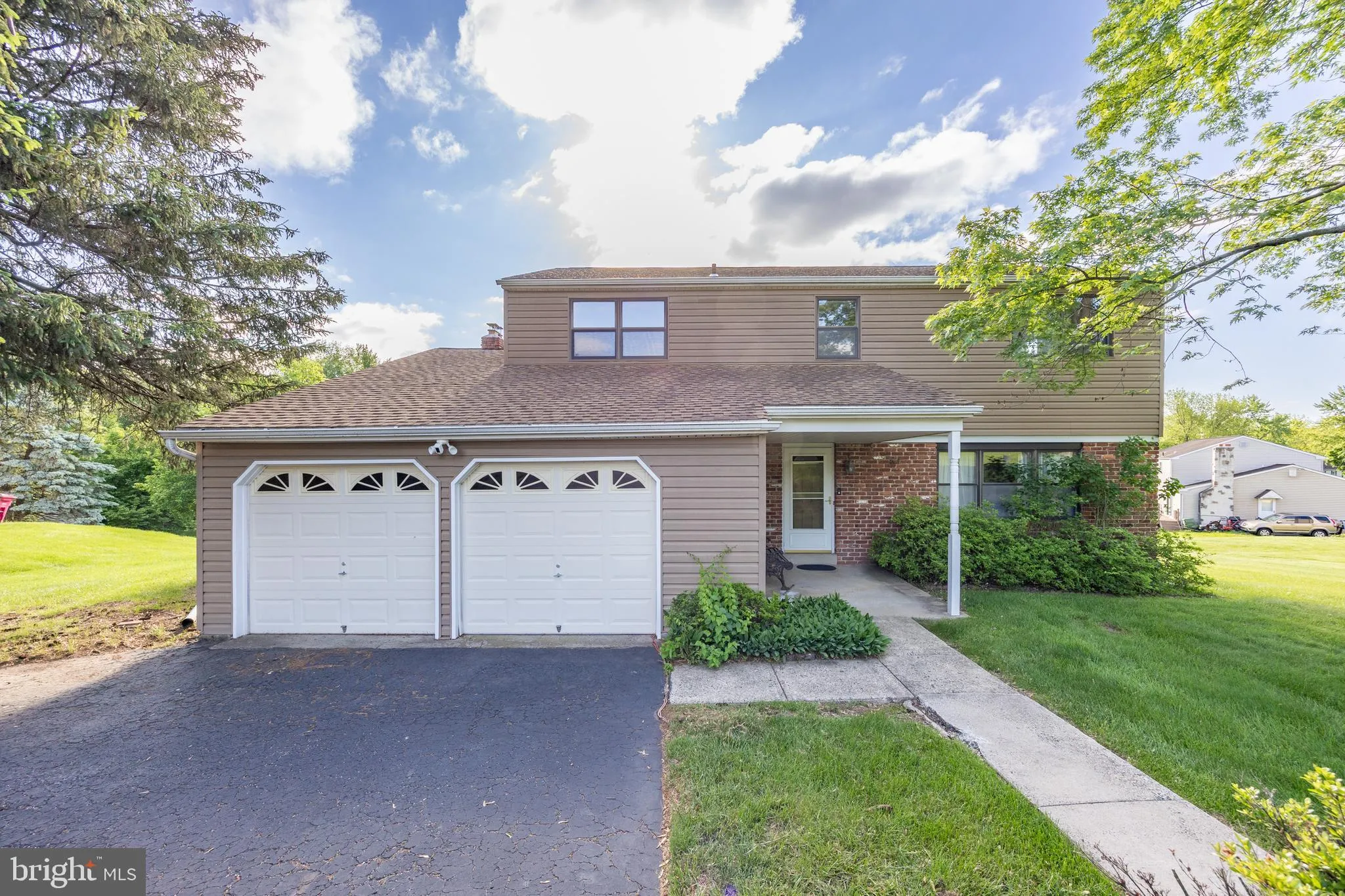 Norristown, Pennsylvania 19403, United States, 4 Bedrooms Bedrooms, ,3 BathroomsBathrooms,Residential,Pending,135177