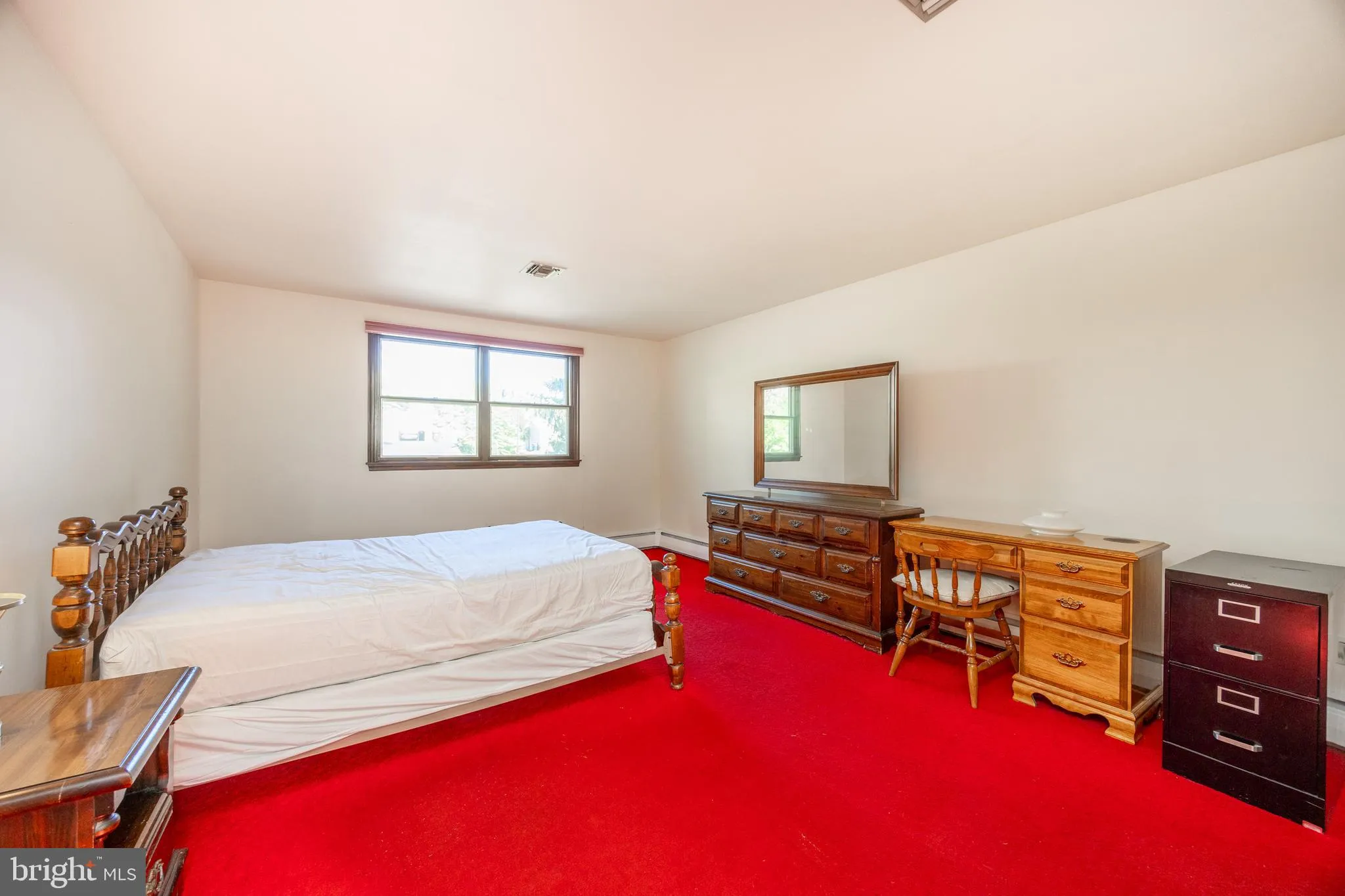 Norristown, Pennsylvania 19403, United States, 4 Bedrooms Bedrooms, ,3 BathroomsBathrooms,Residential,Pending,135177