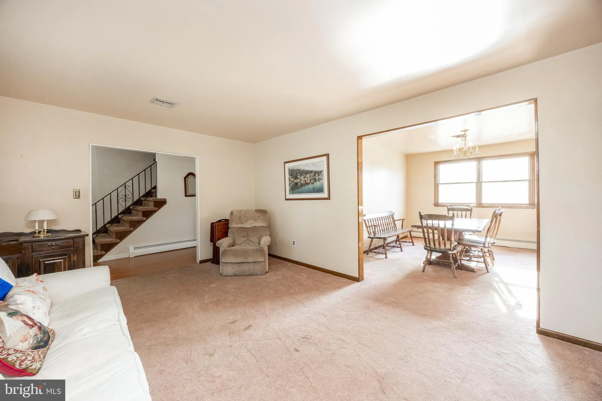 Norristown, Pennsylvania 19403, United States, 4 Bedrooms Bedrooms, ,3 BathroomsBathrooms,Residential,Pending,135177