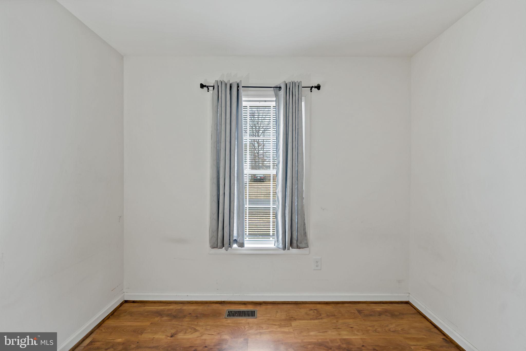 FOREST HEIGHTS - Residential