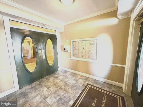 9710 HANDERSON PLACE 207 MANASSAS PARK VA 20111