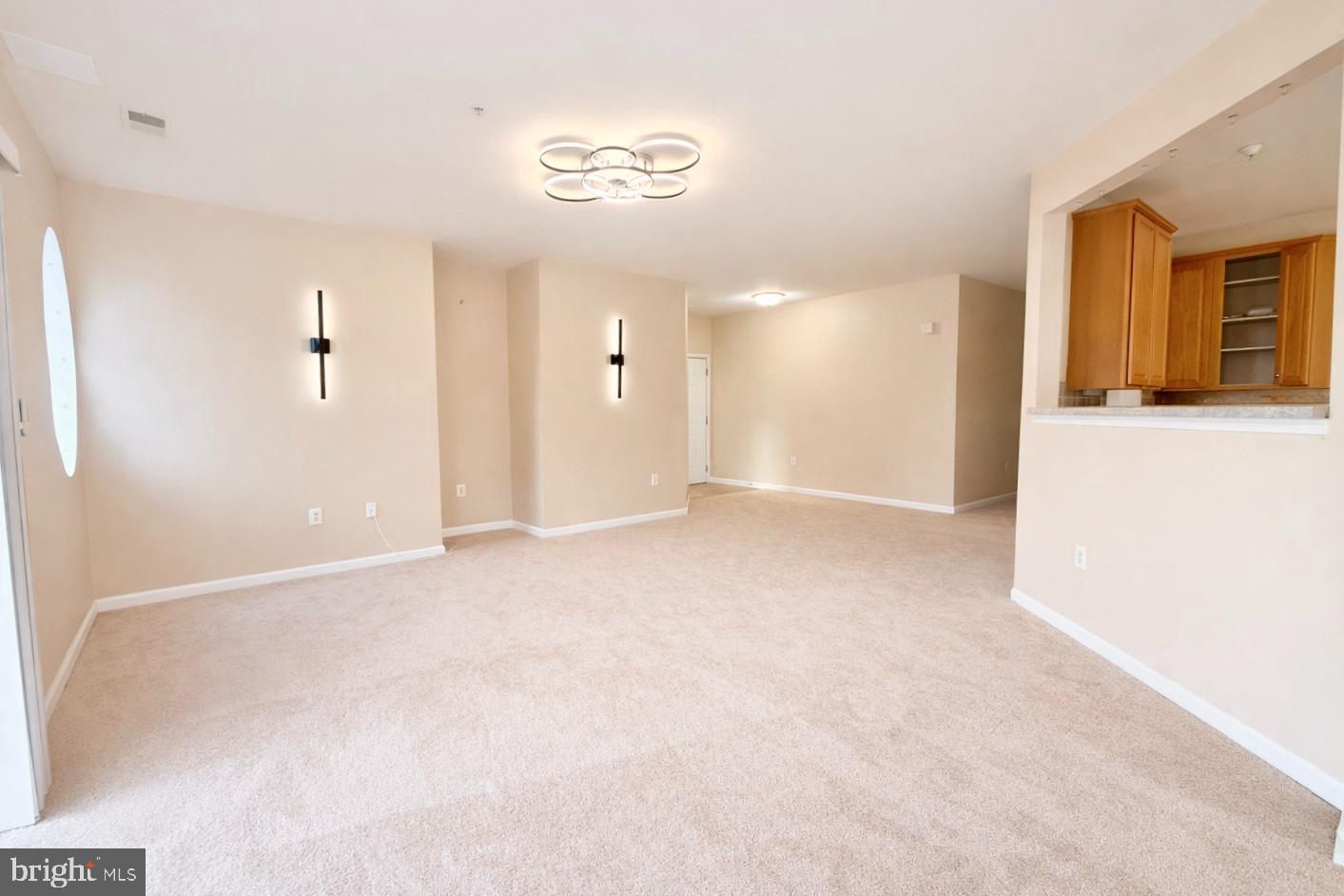 THE RESERVE CONDOMINIUMS - Residential