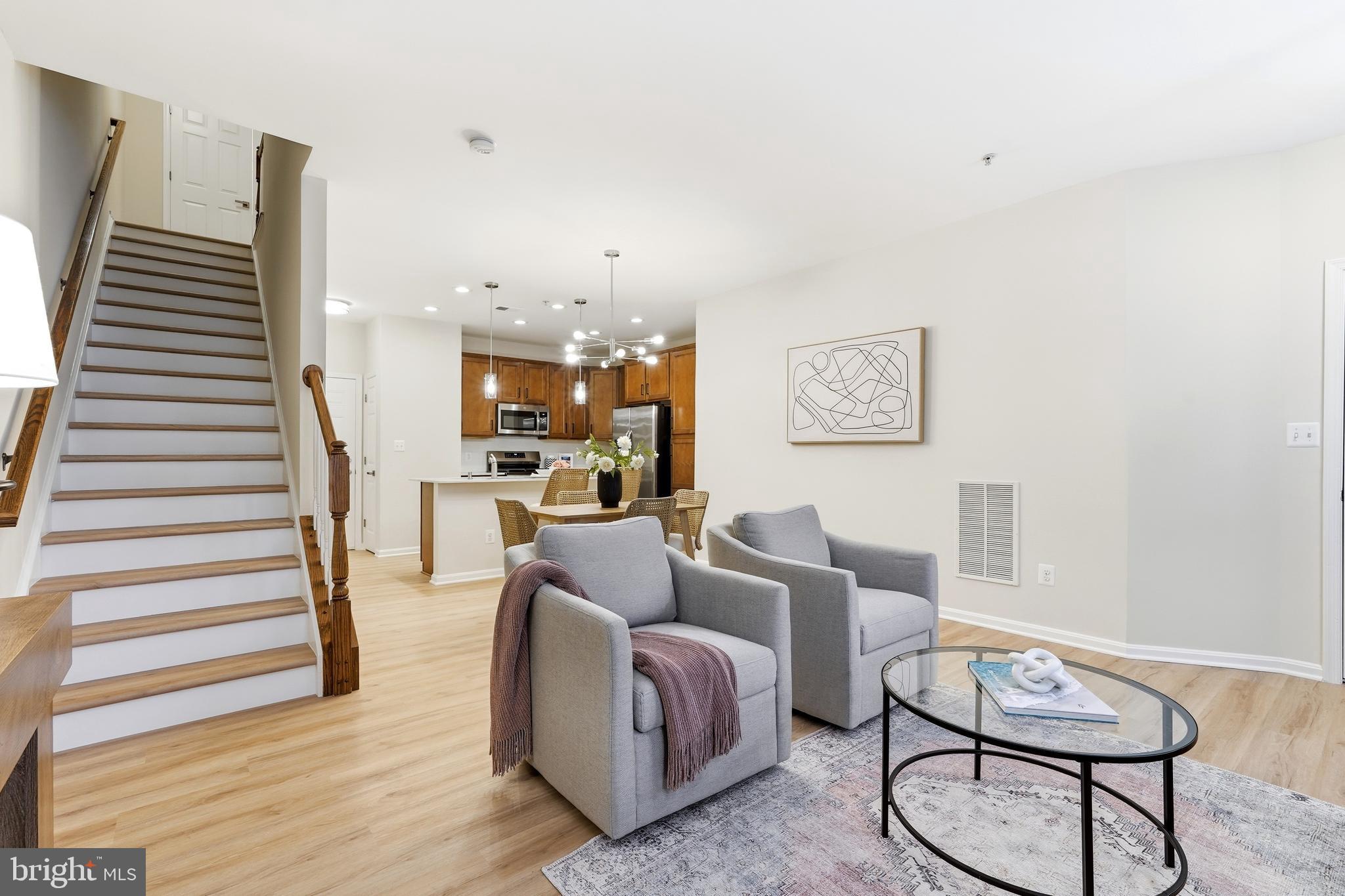 RESIDENCES AT DULLES PRK - Residential