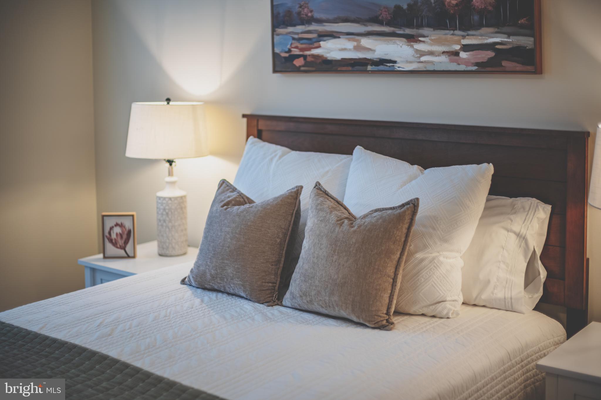 RESIDENCES AT DULLES PRK - Residential