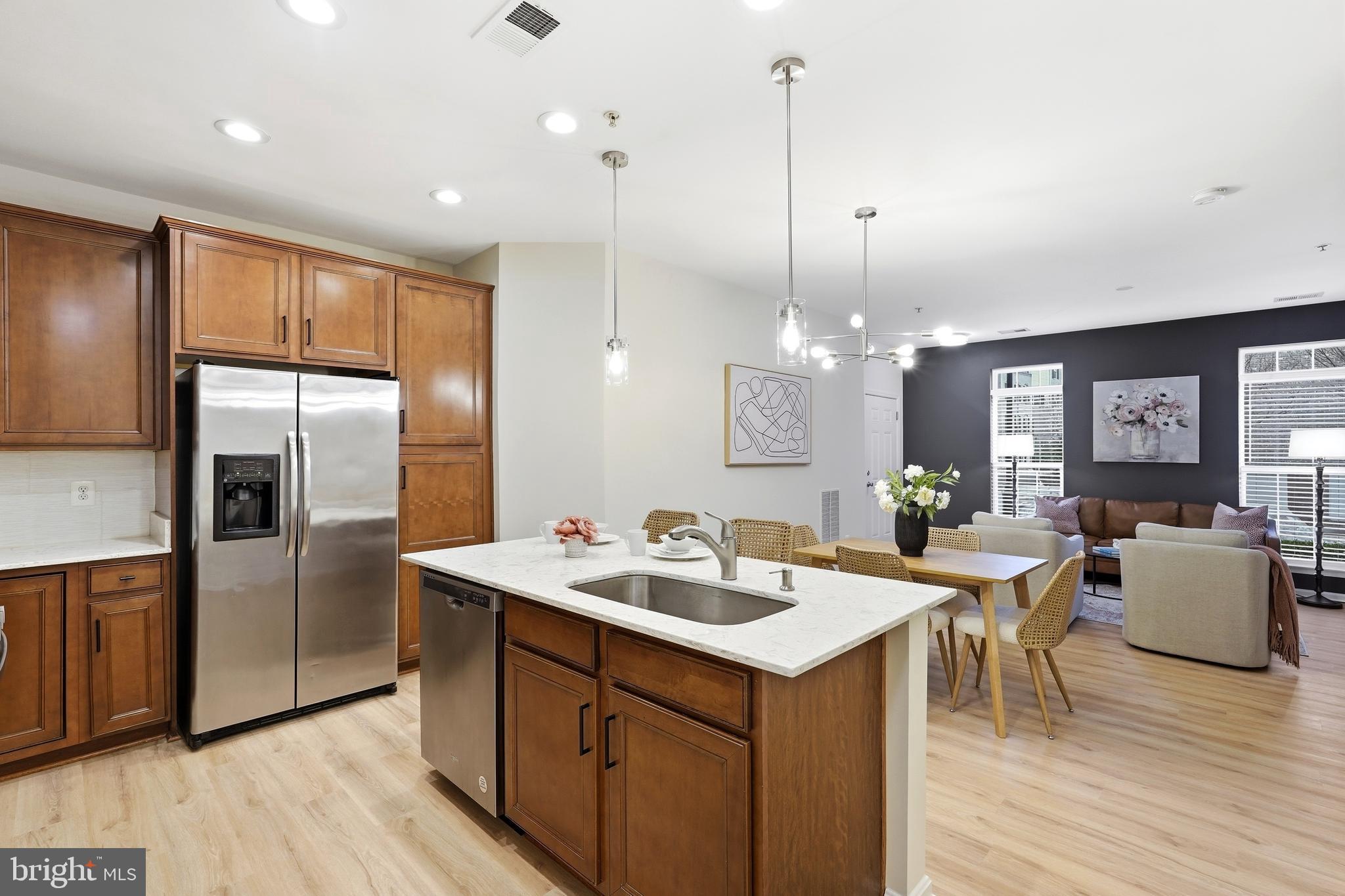 RESIDENCES AT DULLES PRK - Residential