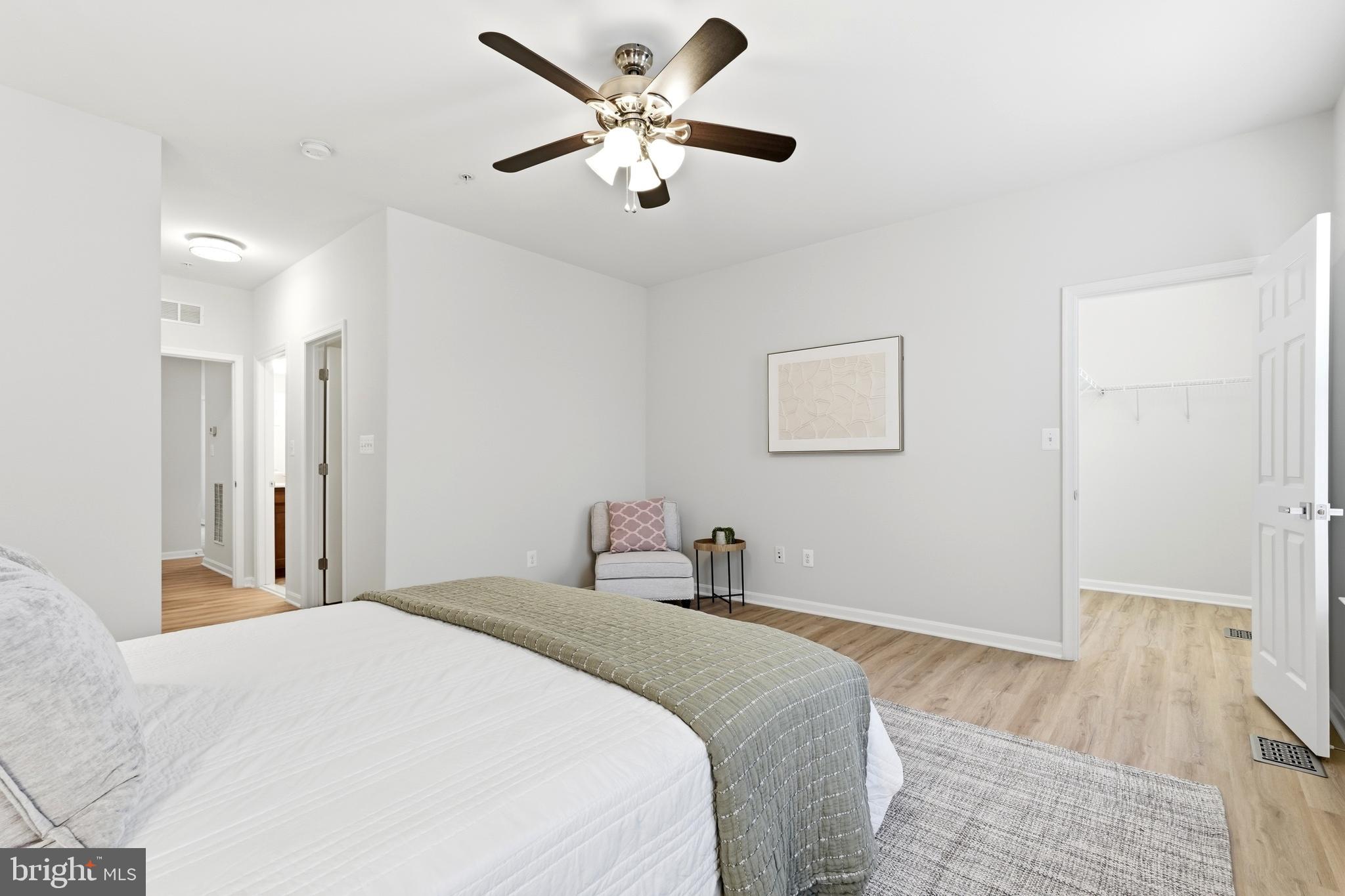 RESIDENCES AT DULLES PRK - Residential