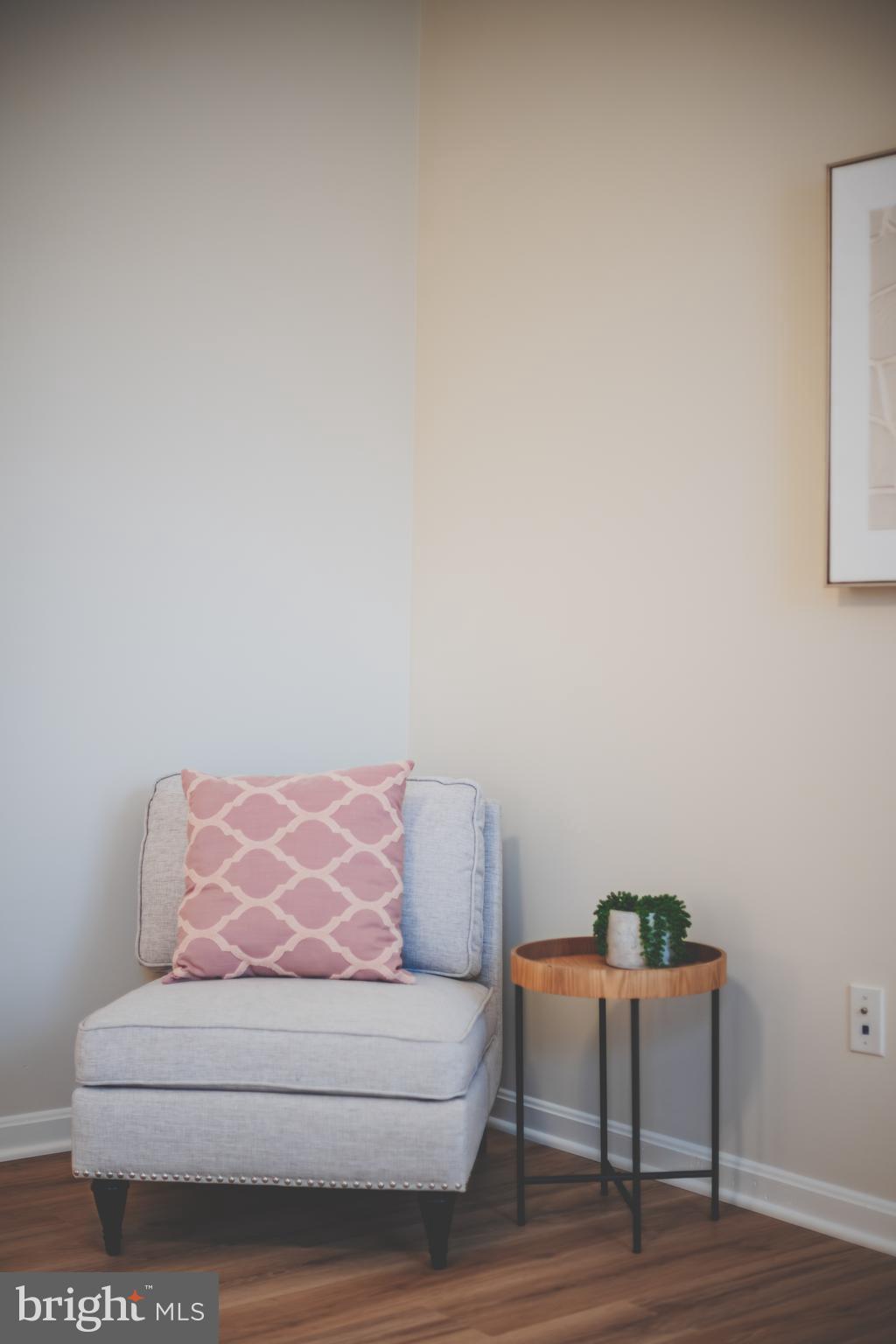 RESIDENCES AT DULLES PRK - Residential