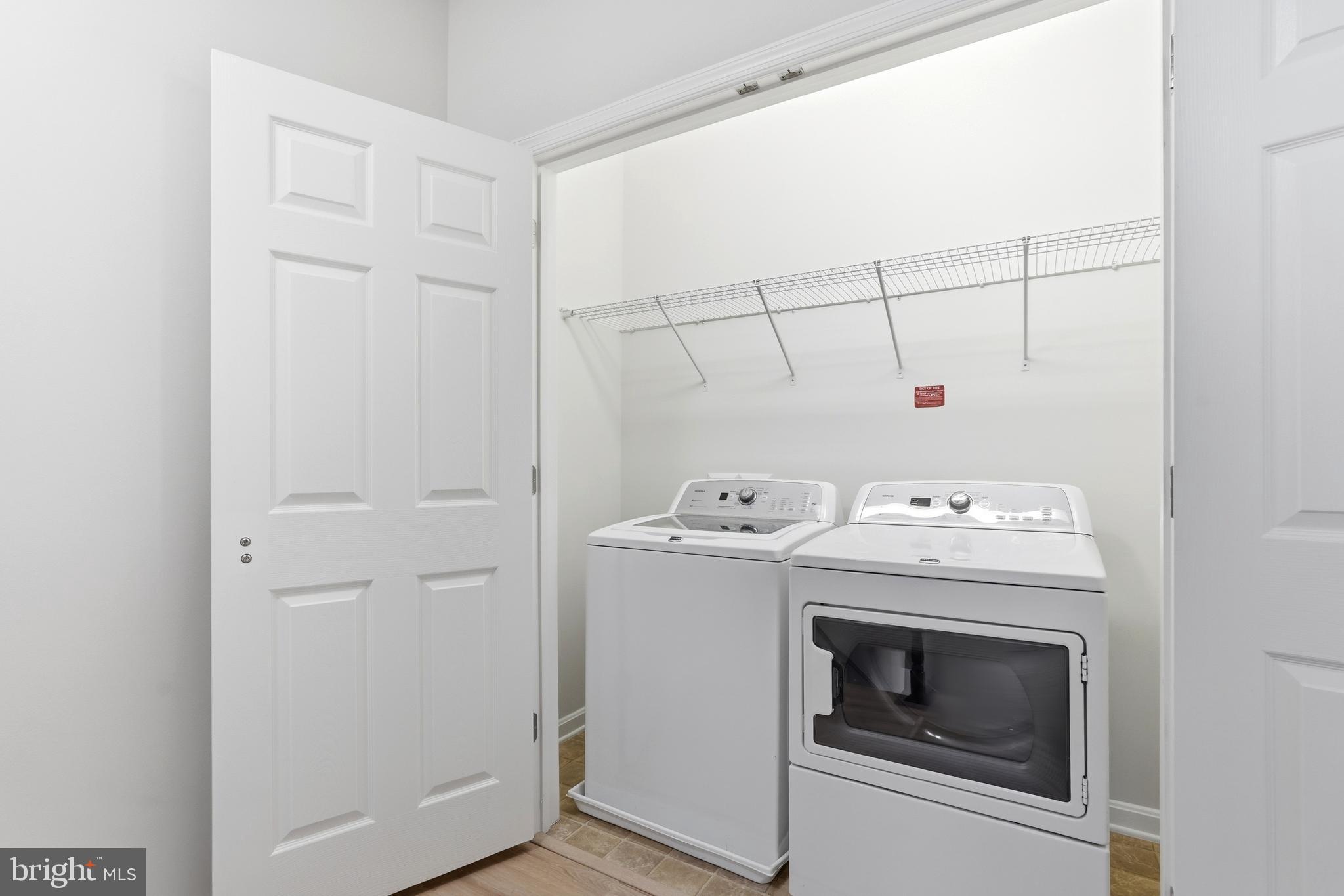 RESIDENCES AT DULLES PRK - Residential