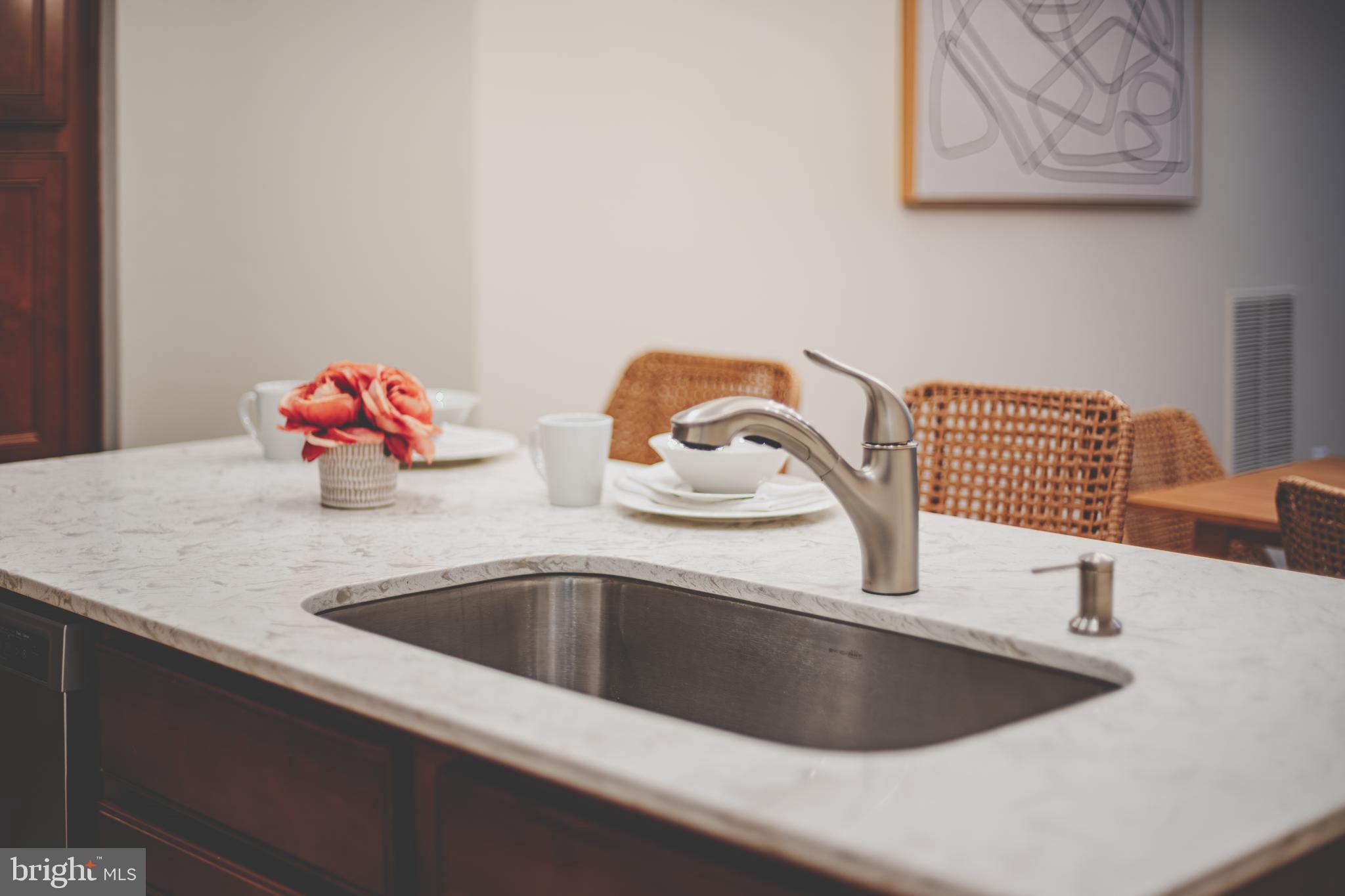 RESIDENCES AT DULLES PRK - Residential