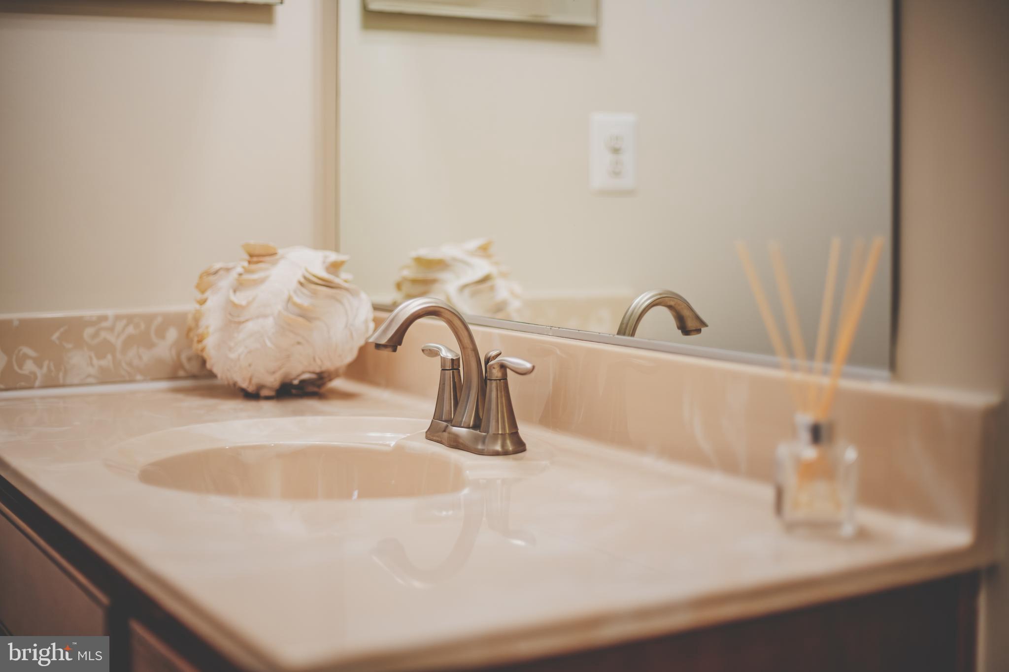 RESIDENCES AT DULLES PRK - Residential