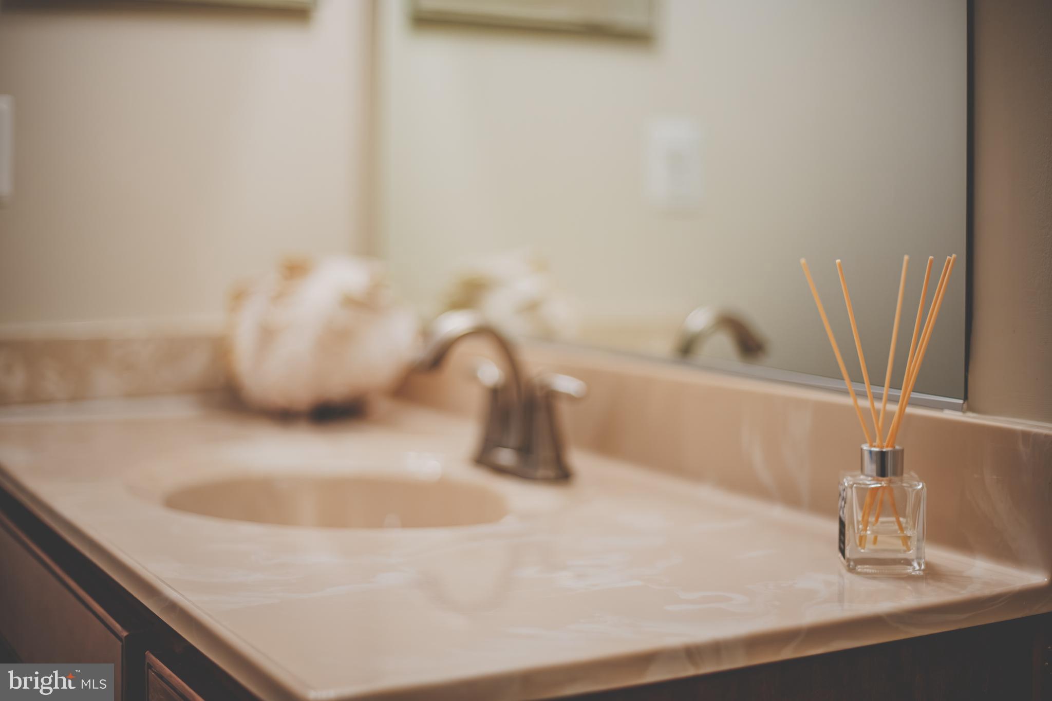 RESIDENCES AT DULLES PRK - Residential