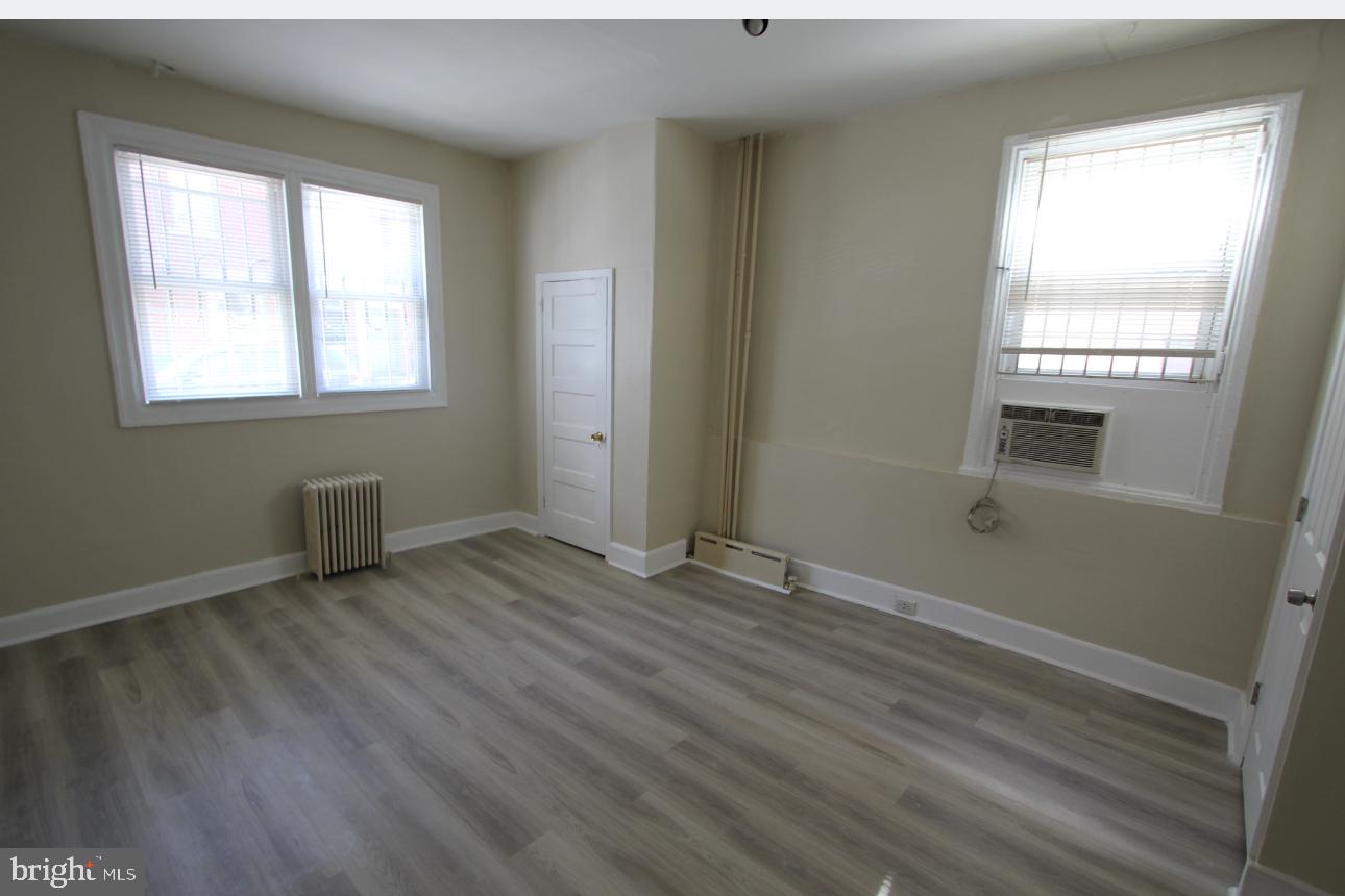 GRADUATE HOSPITAL - Commercial Sale