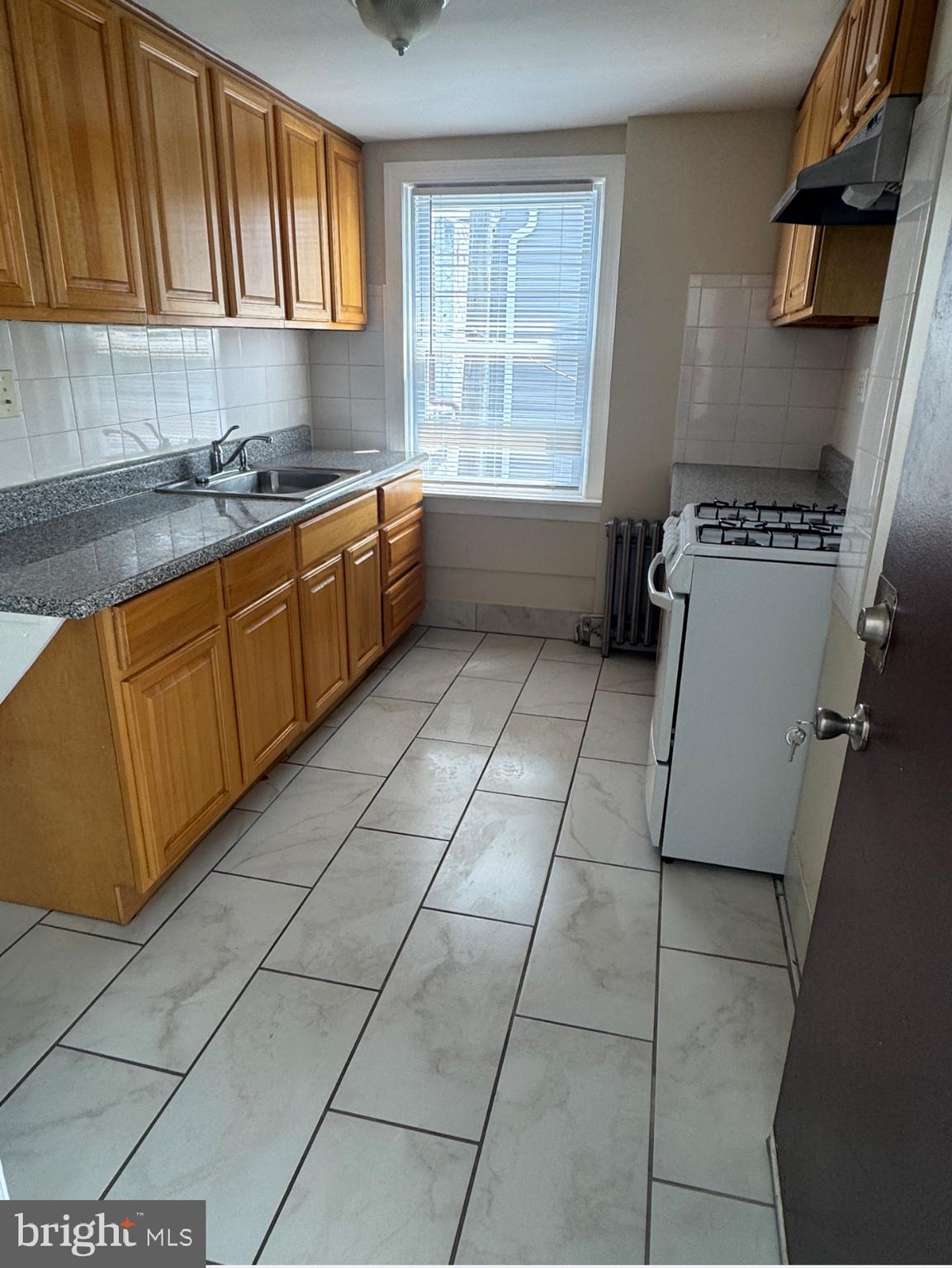 GRADUATE HOSPITAL - Commercial Sale