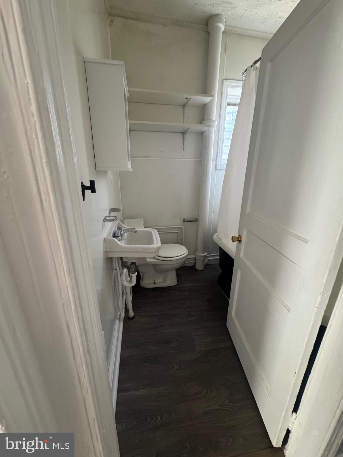 GRADUATE HOSPITAL - Commercial Sale