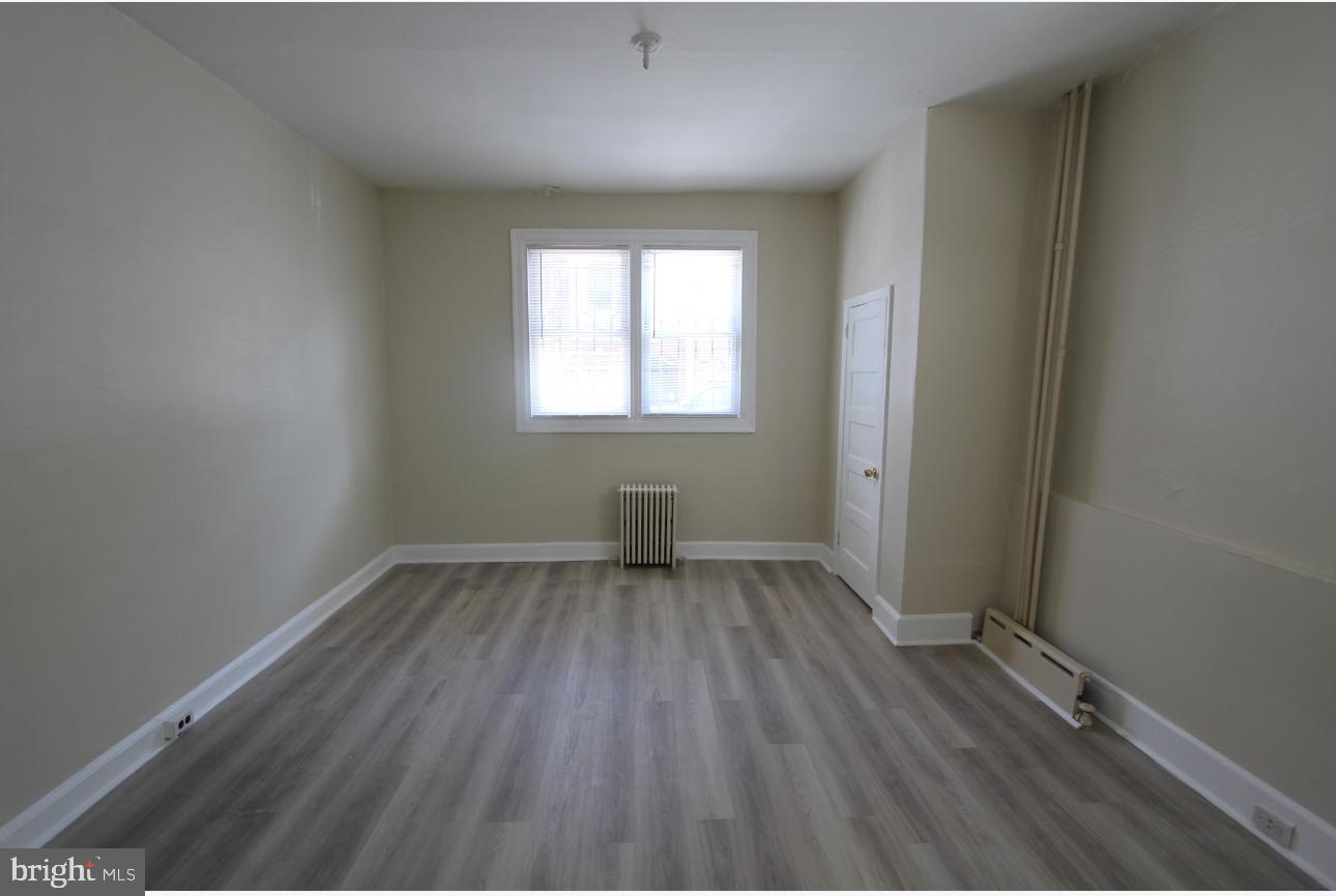 GRADUATE HOSPITAL - Commercial Sale