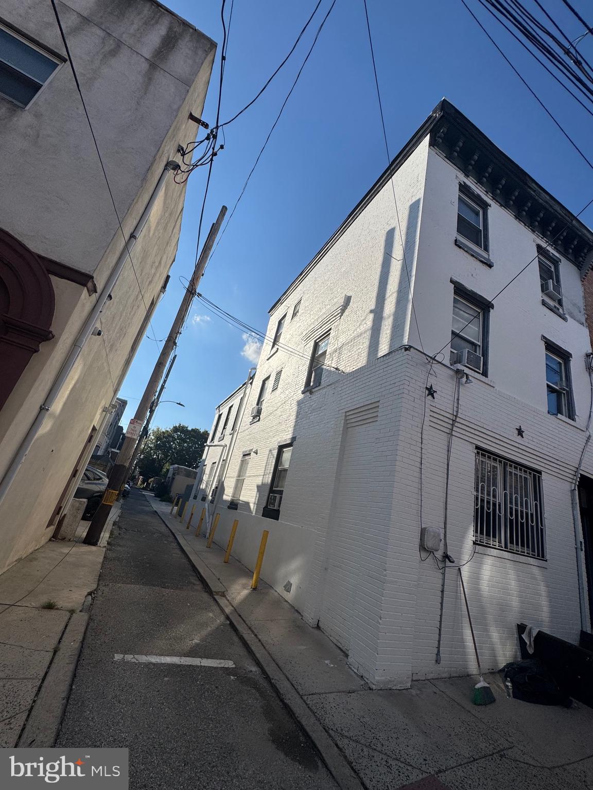 GRADUATE HOSPITAL - Commercial Sale