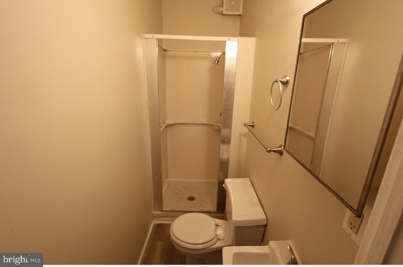 GRADUATE HOSPITAL - Commercial Sale