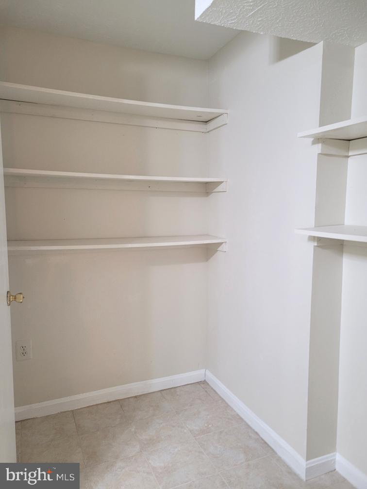 WINDSOR GREEN - Residential Lease