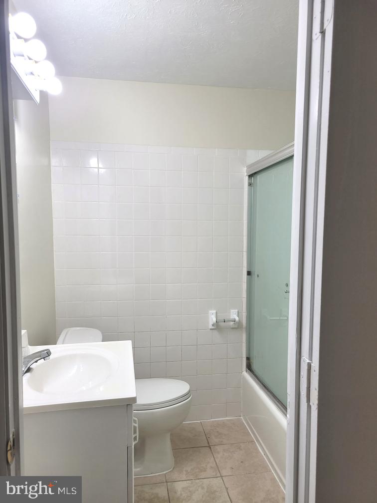 WINDSOR GREEN - Residential Lease