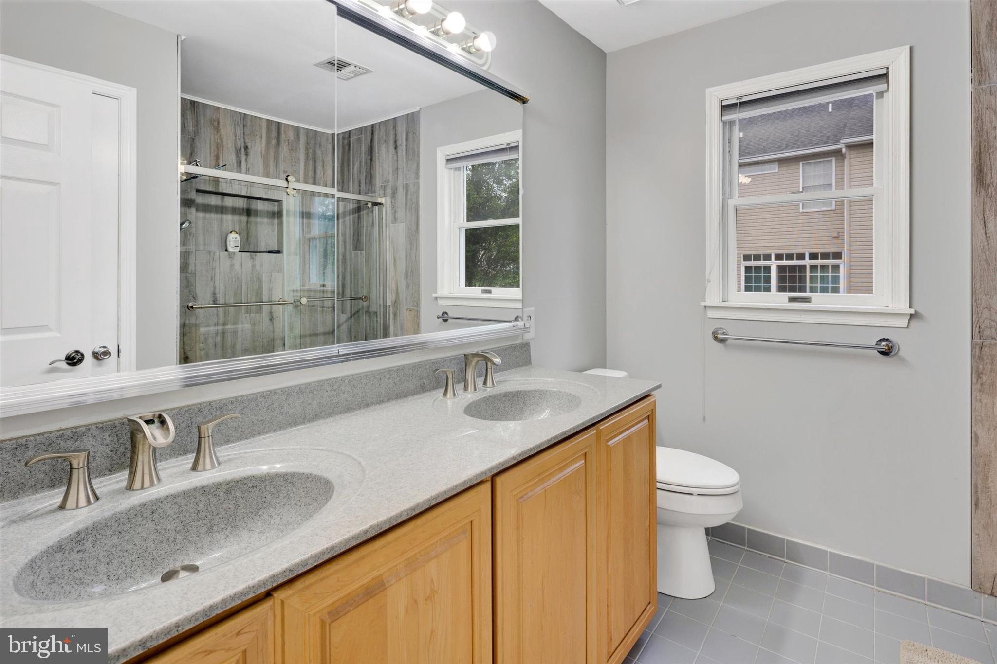 IRONBRIDGE EST - Residential