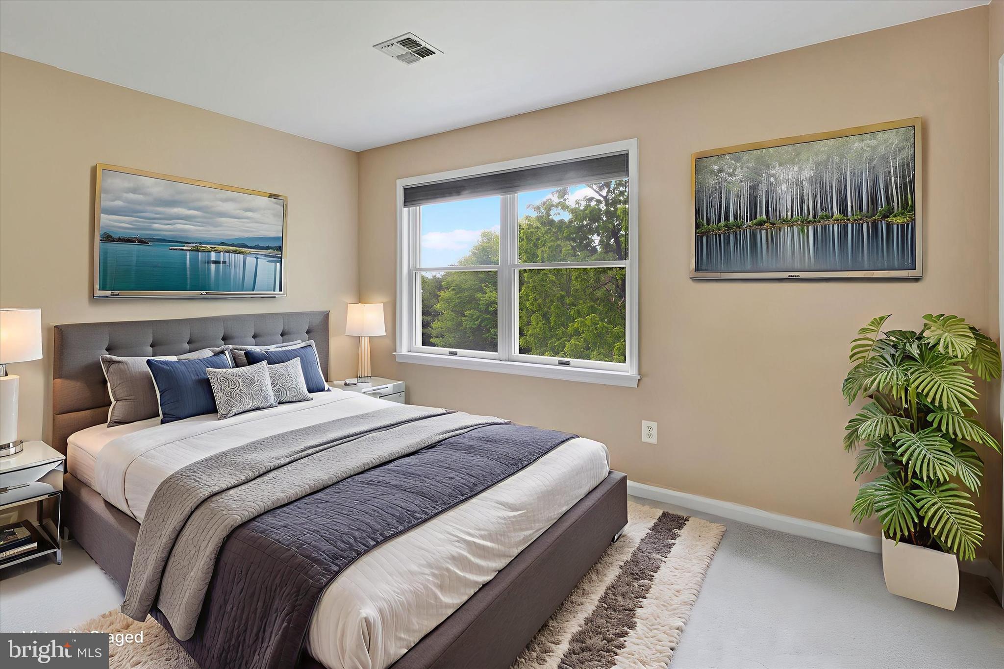 IRONBRIDGE EST - Residential