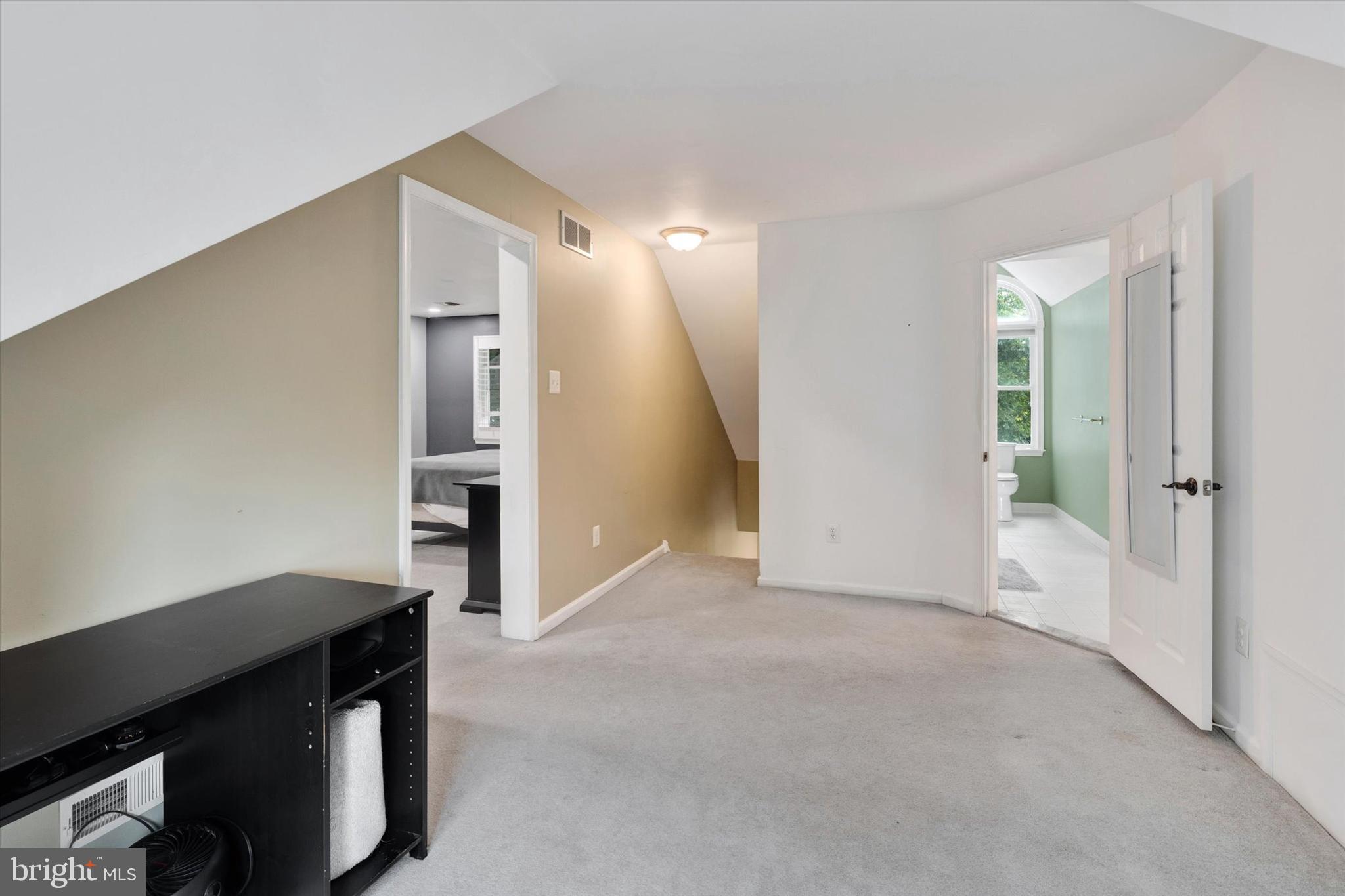 IRONBRIDGE EST - Residential