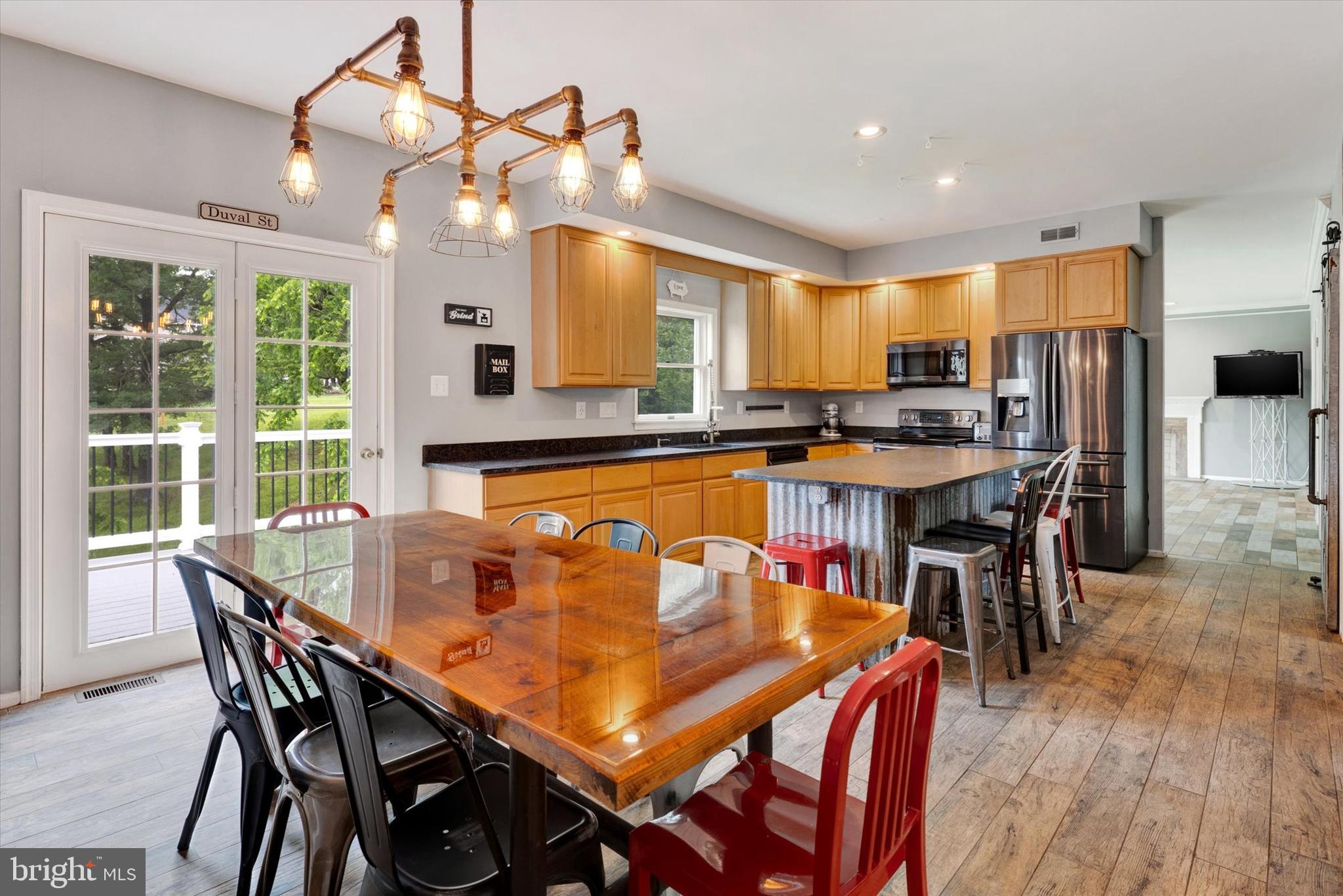 IRONBRIDGE EST - Residential