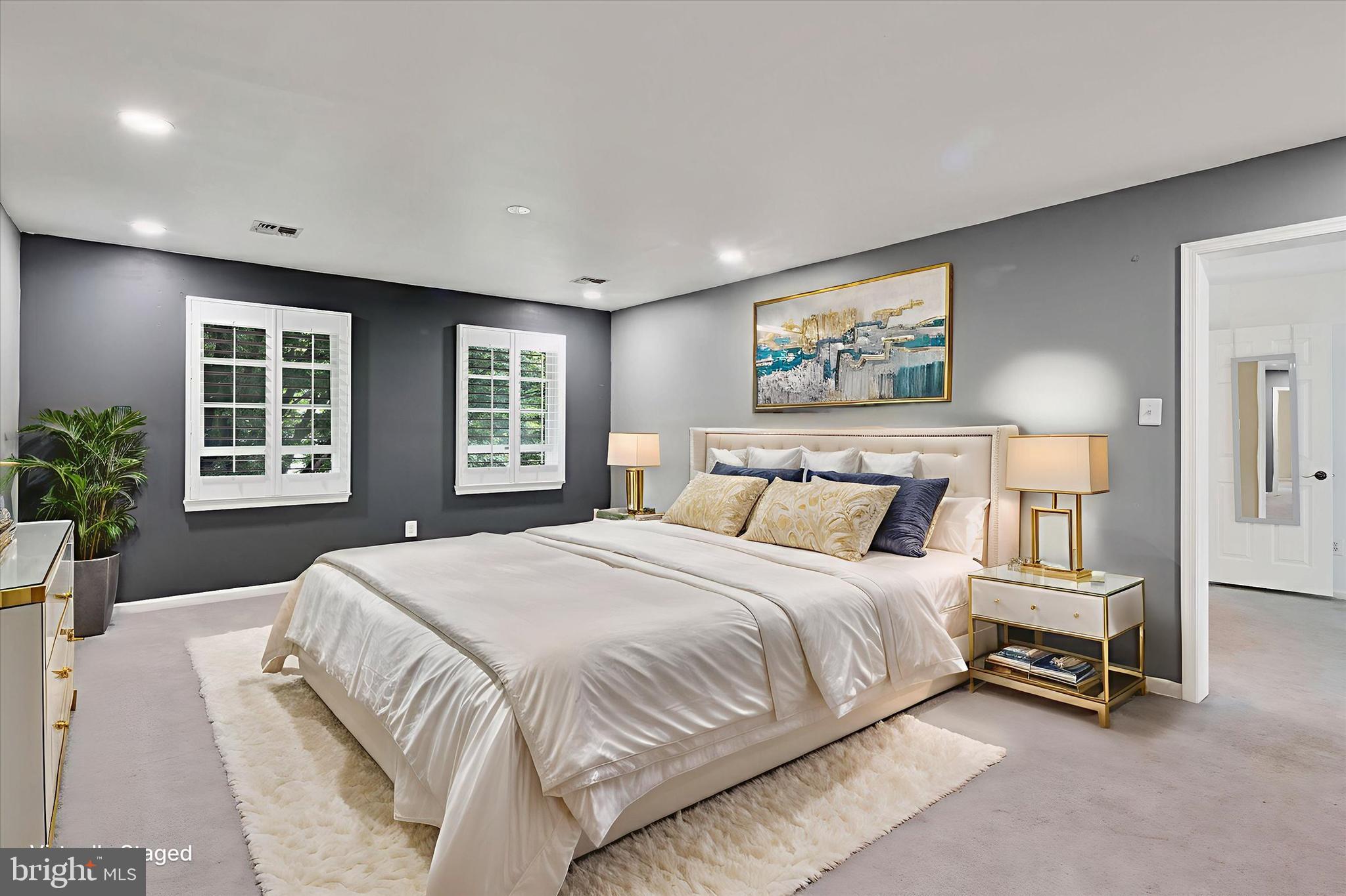 IRONBRIDGE EST - Residential