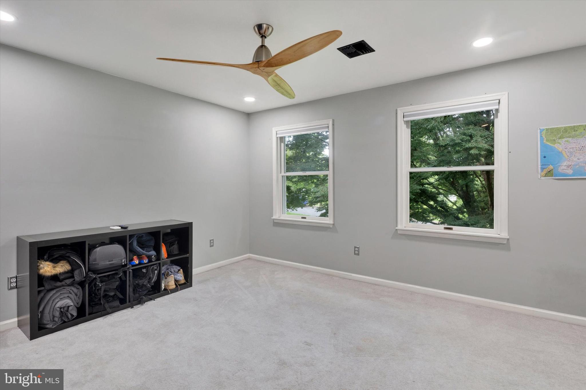 IRONBRIDGE EST - Residential