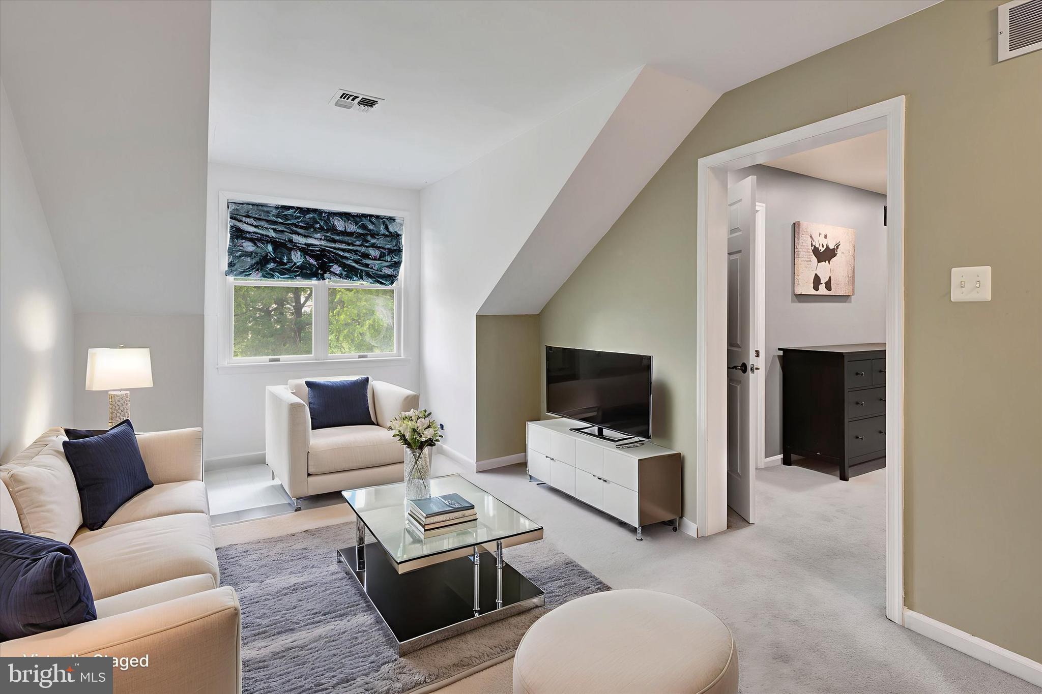 IRONBRIDGE EST - Residential