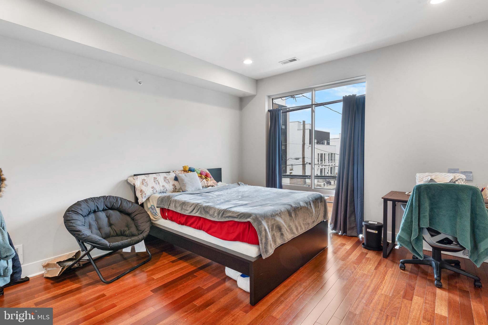 PHILADELPHIA - Residential