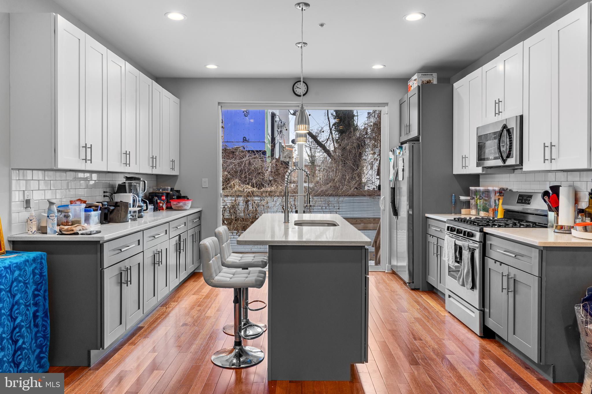 PHILADELPHIA - Residential