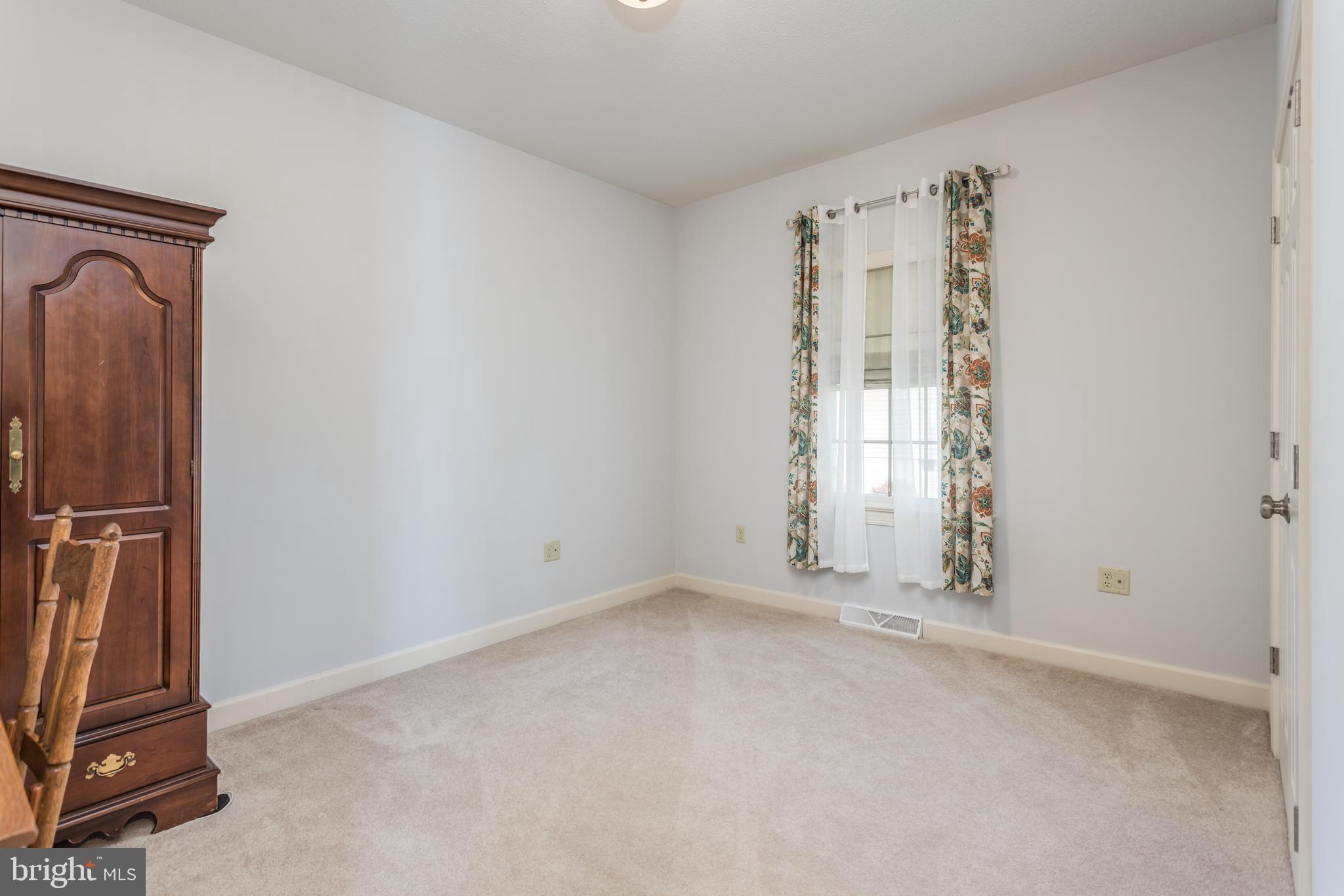 WAKELAND MANOR - Residential