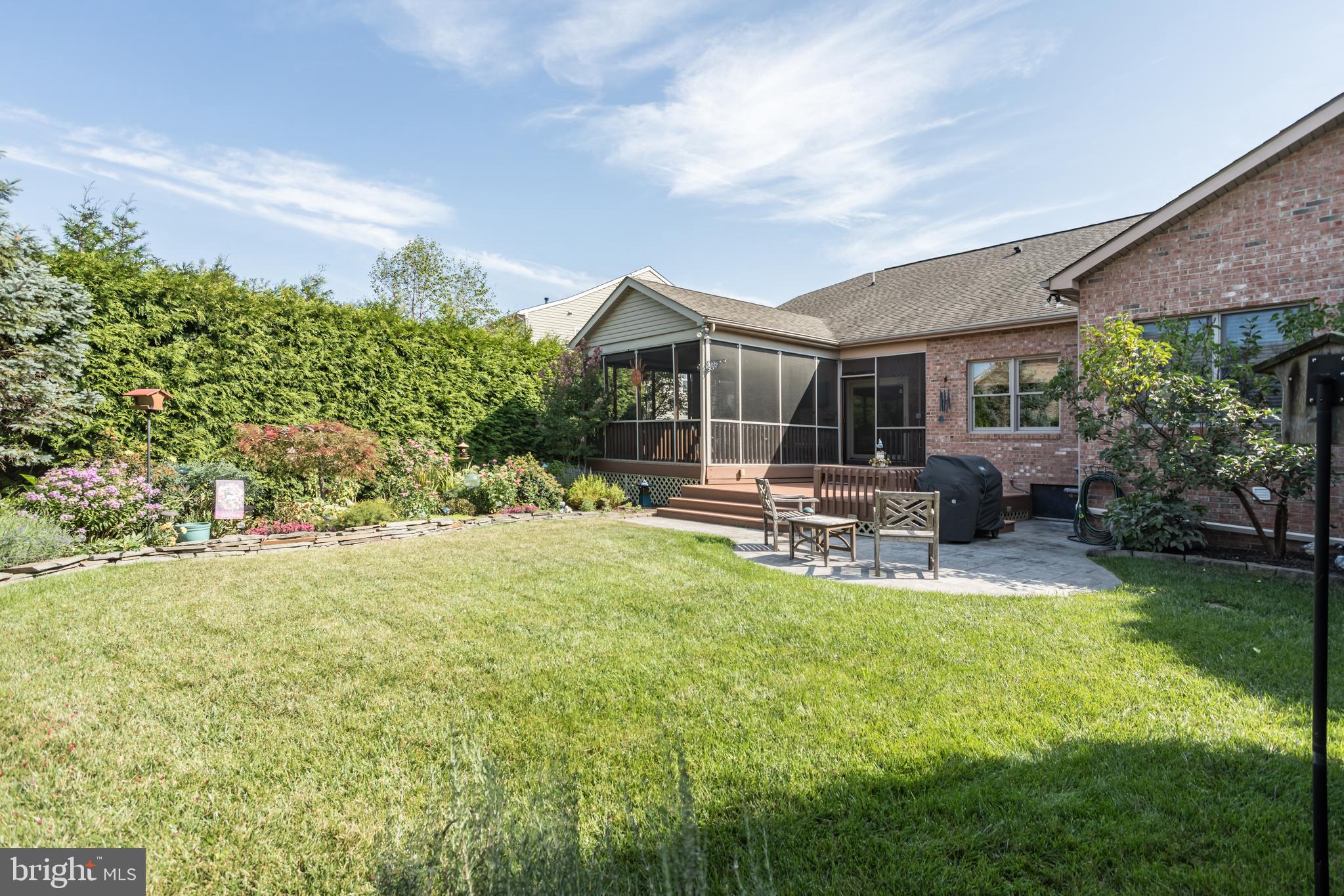 WAKELAND MANOR - Residential