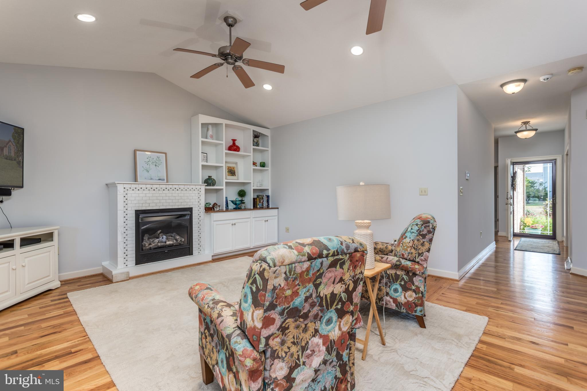 WAKELAND MANOR - Residential