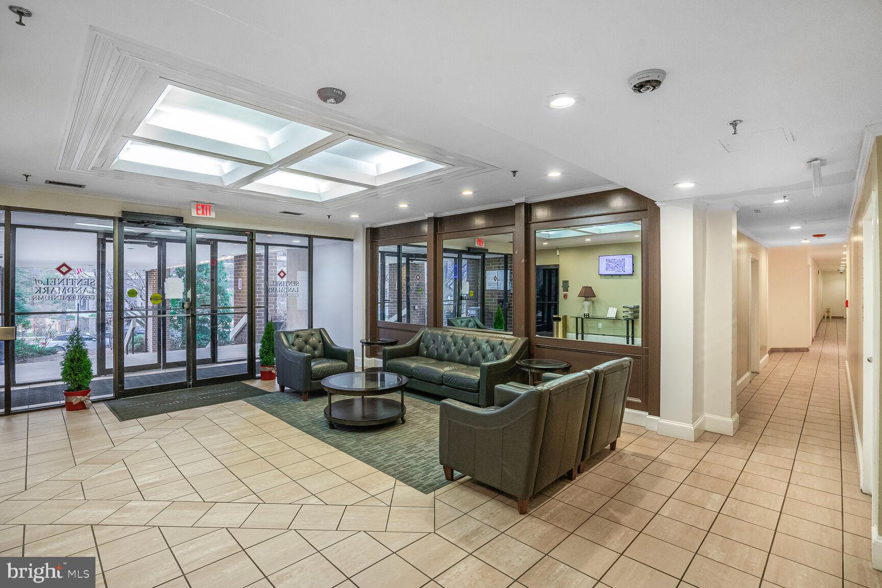 SENTINEL OF LANDMARK - Residential