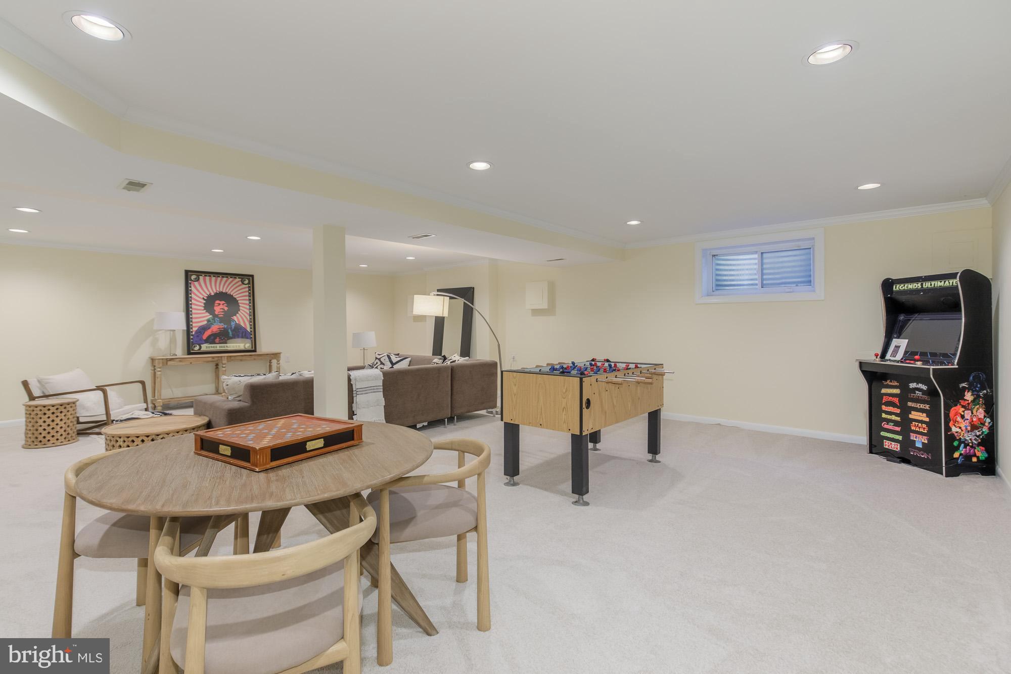 KENWOOD PARK - Residential