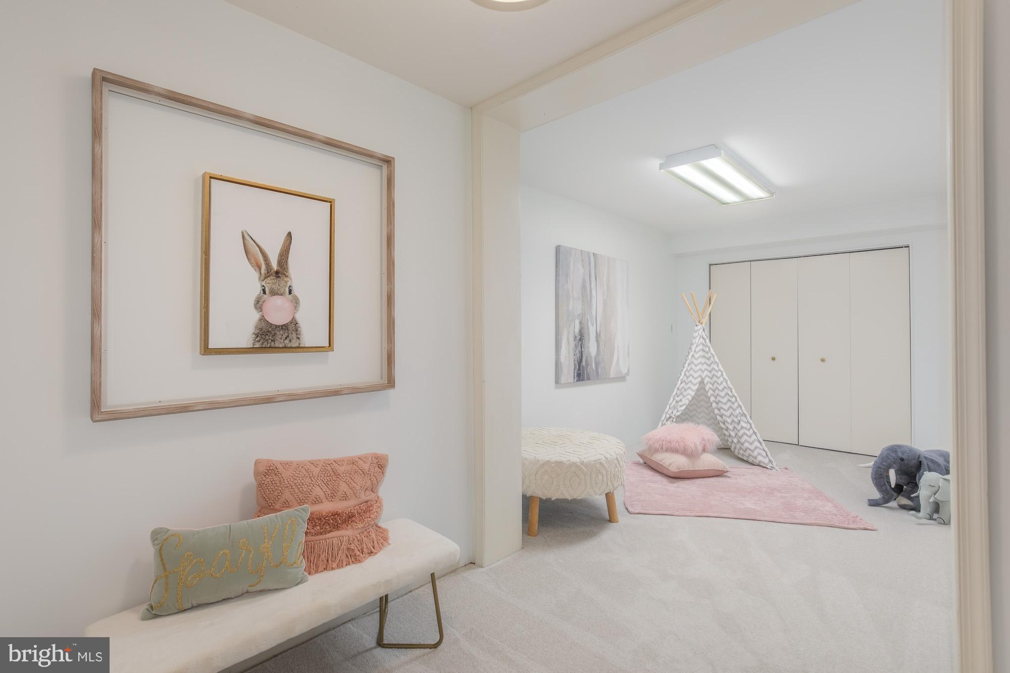 KENWOOD PARK - Residential