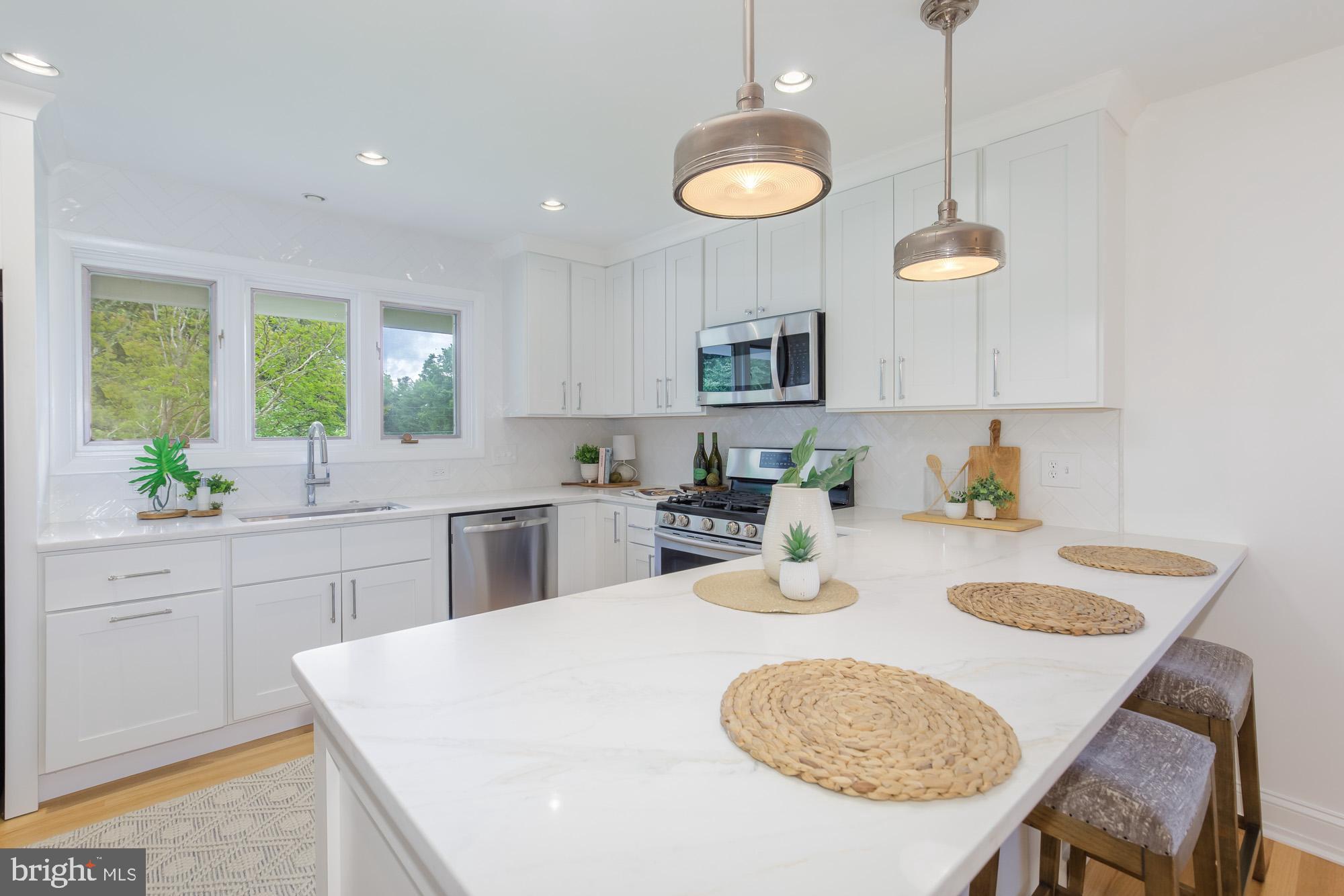 KENWOOD PARK - Residential
