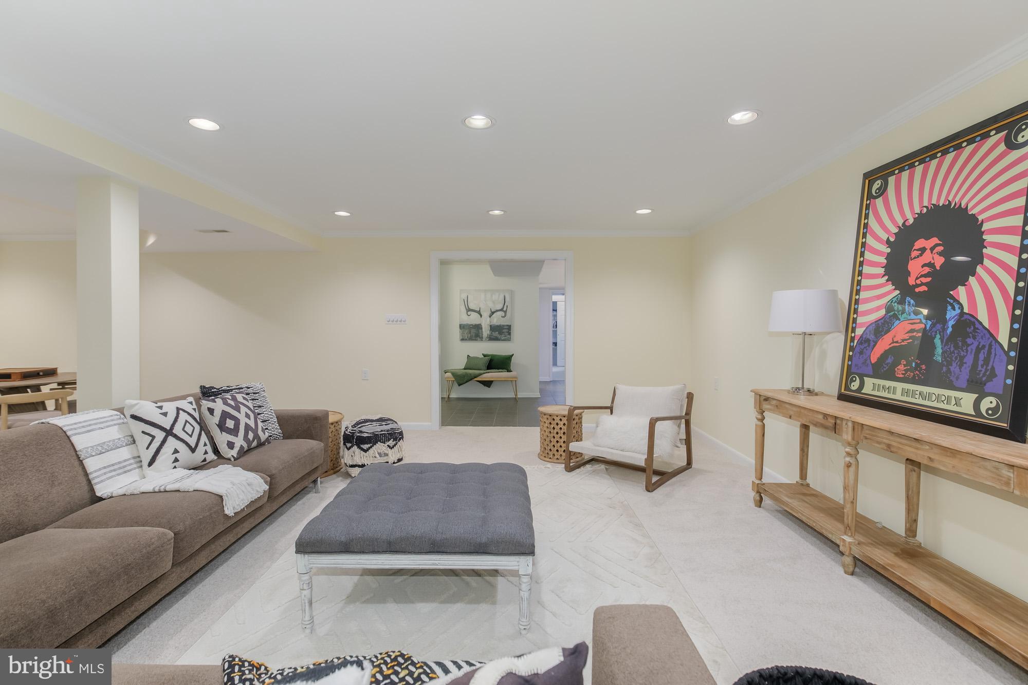 KENWOOD PARK - Residential