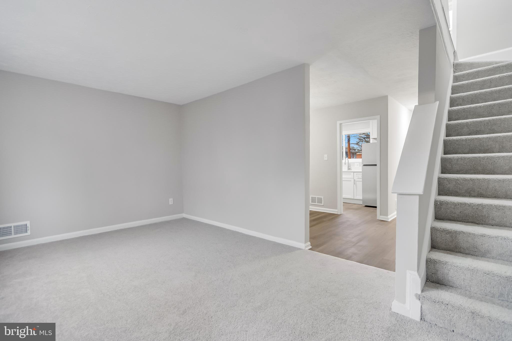 GLASSMANOR - Residential