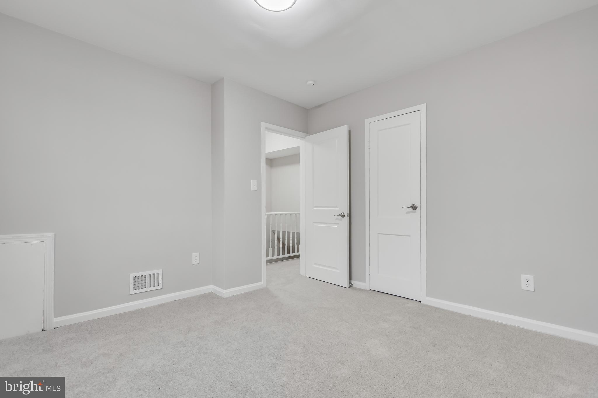 GLASSMANOR - Residential