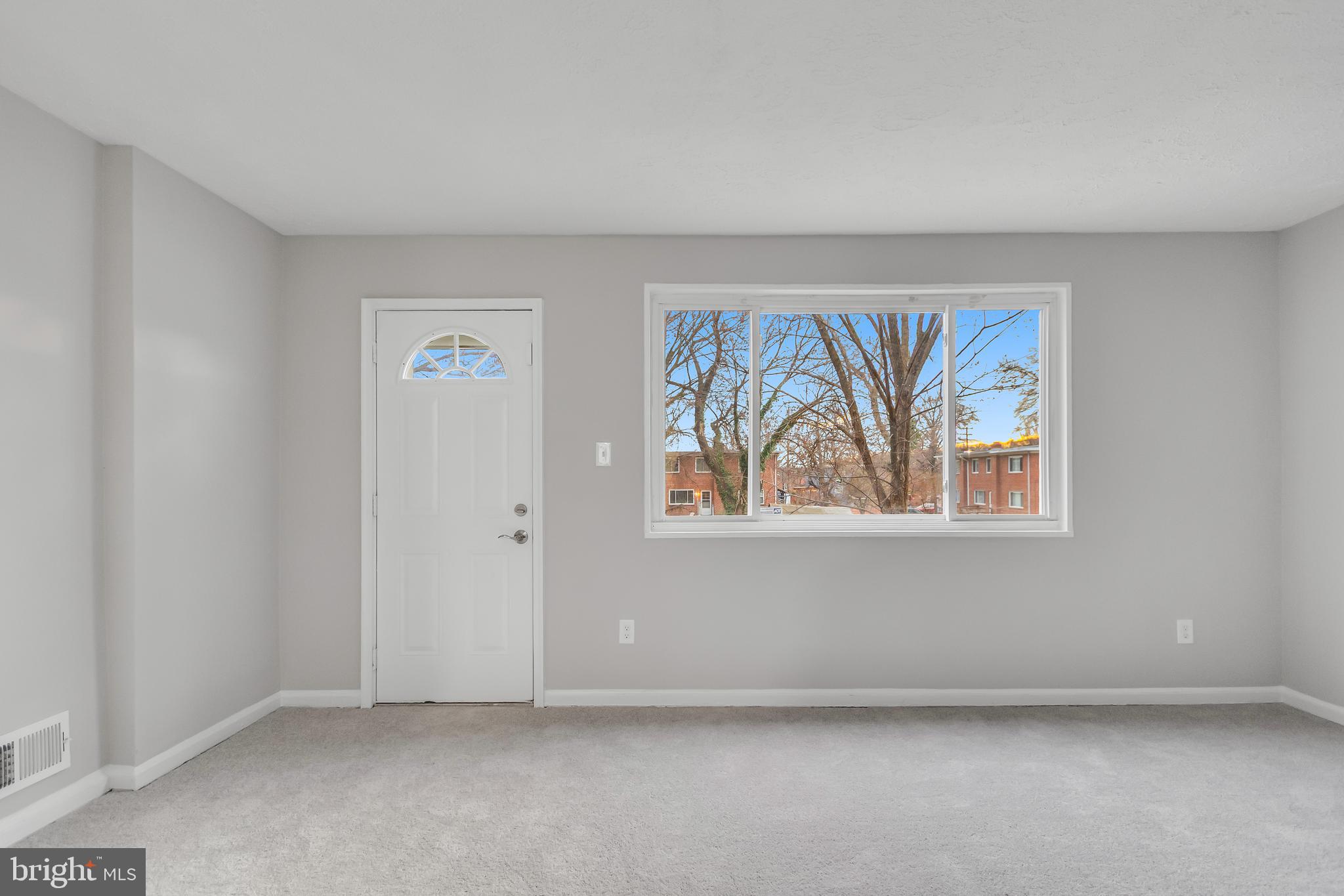 GLASSMANOR - Residential