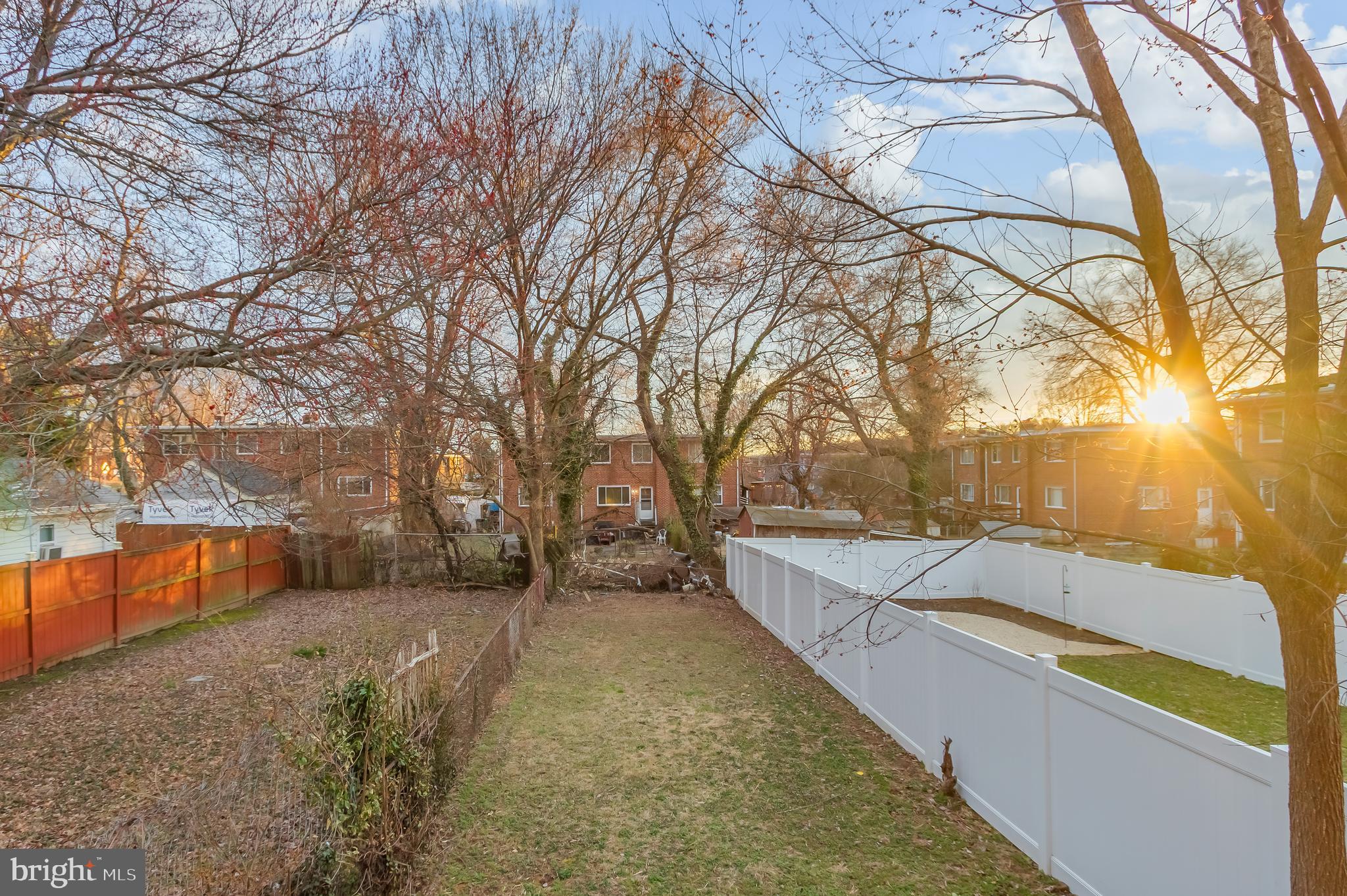 GLASSMANOR - Residential