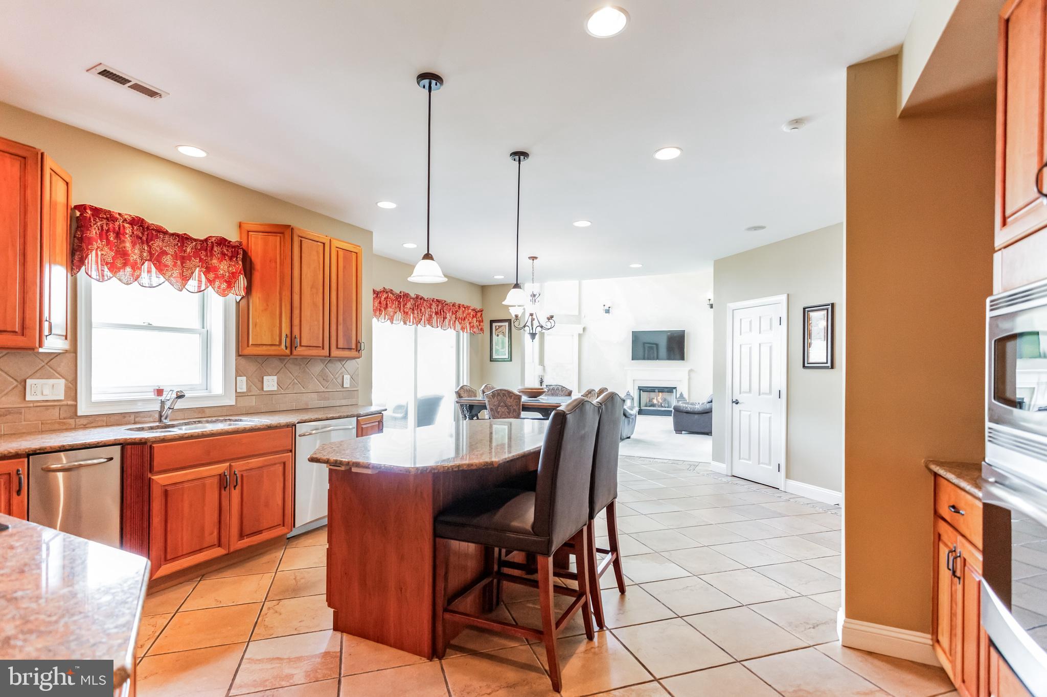 RIDINGS OF HORSHAM - Residential