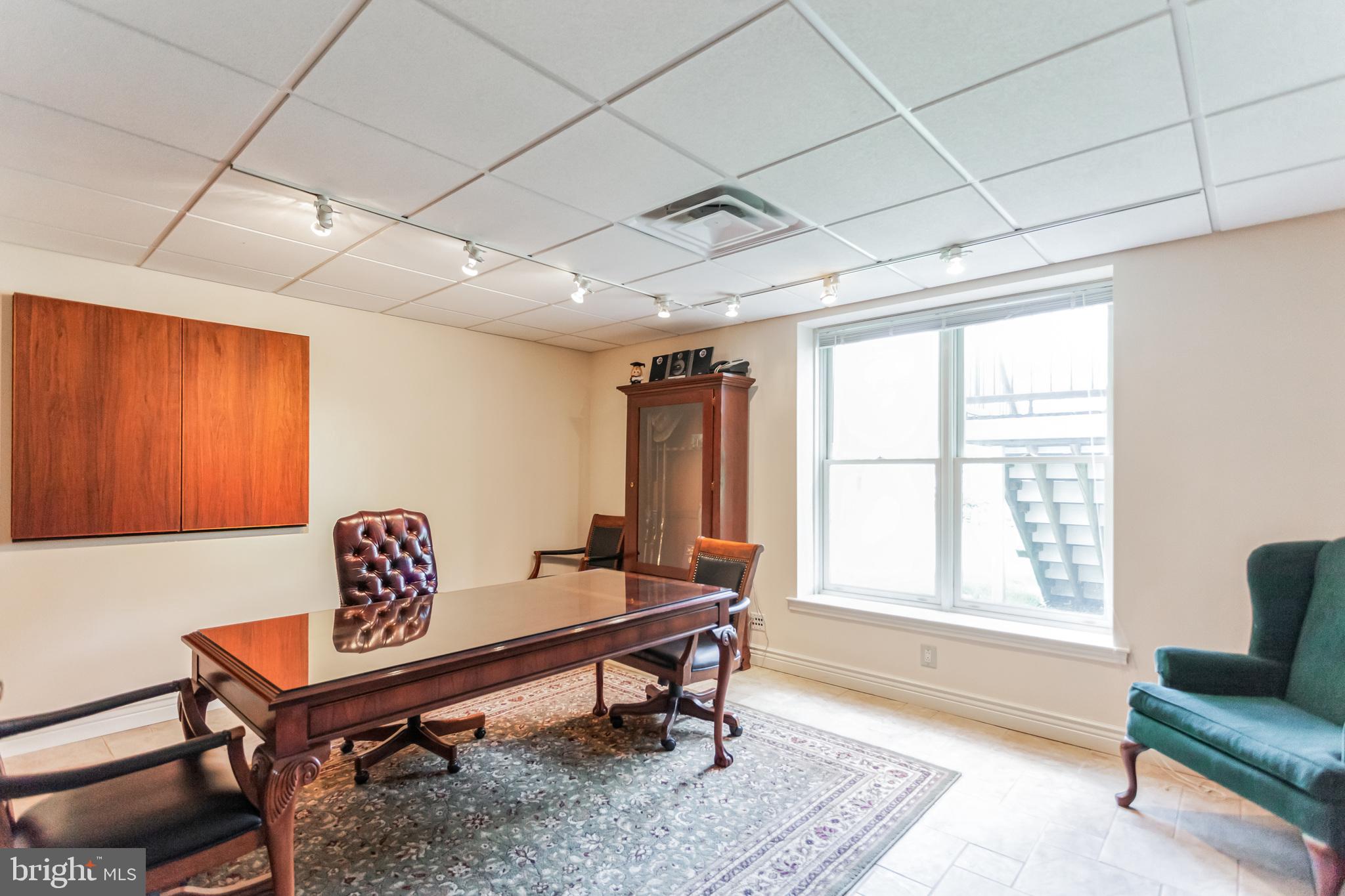 RIDINGS OF HORSHAM - Residential