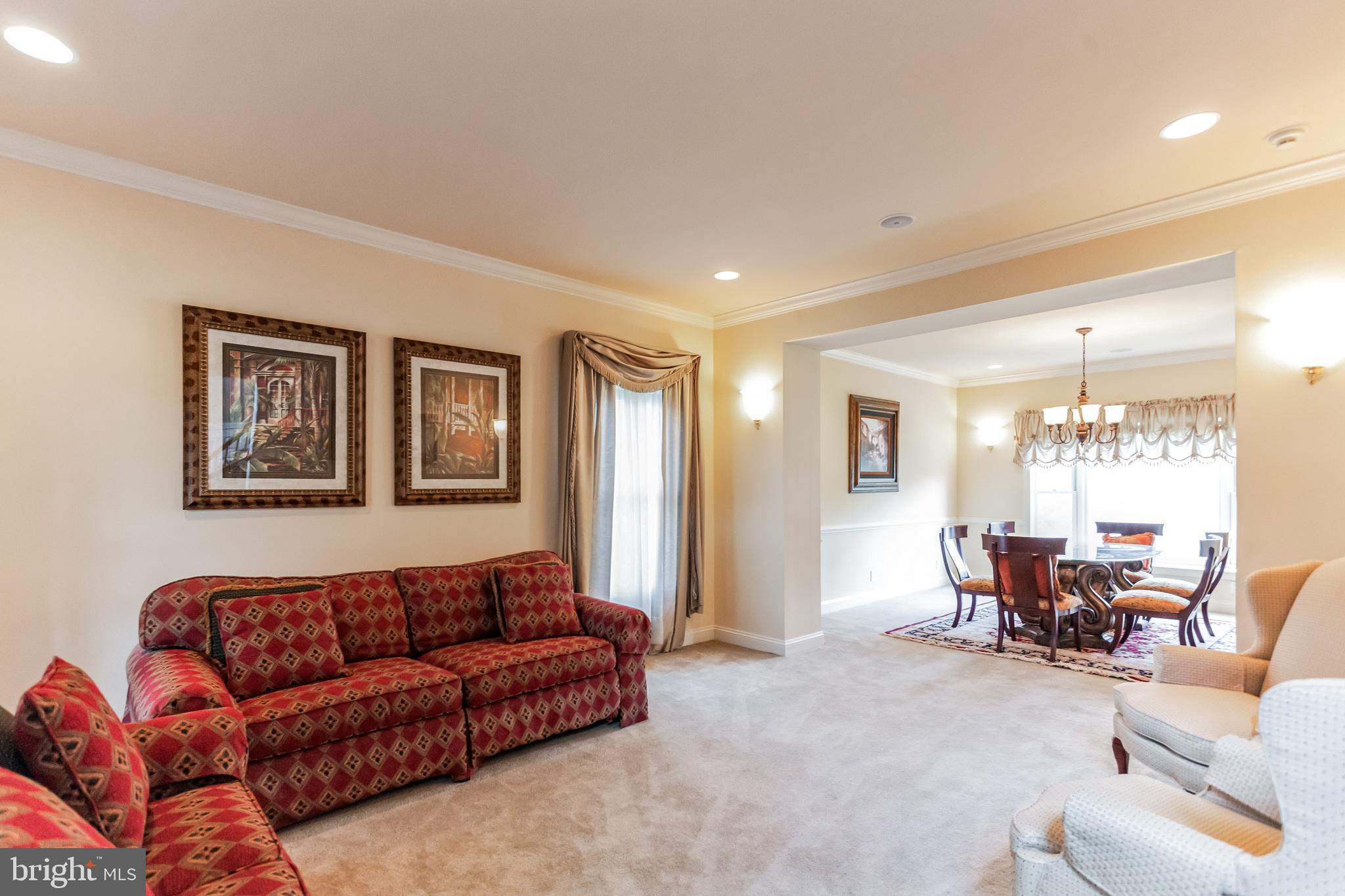 RIDINGS OF HORSHAM - Residential