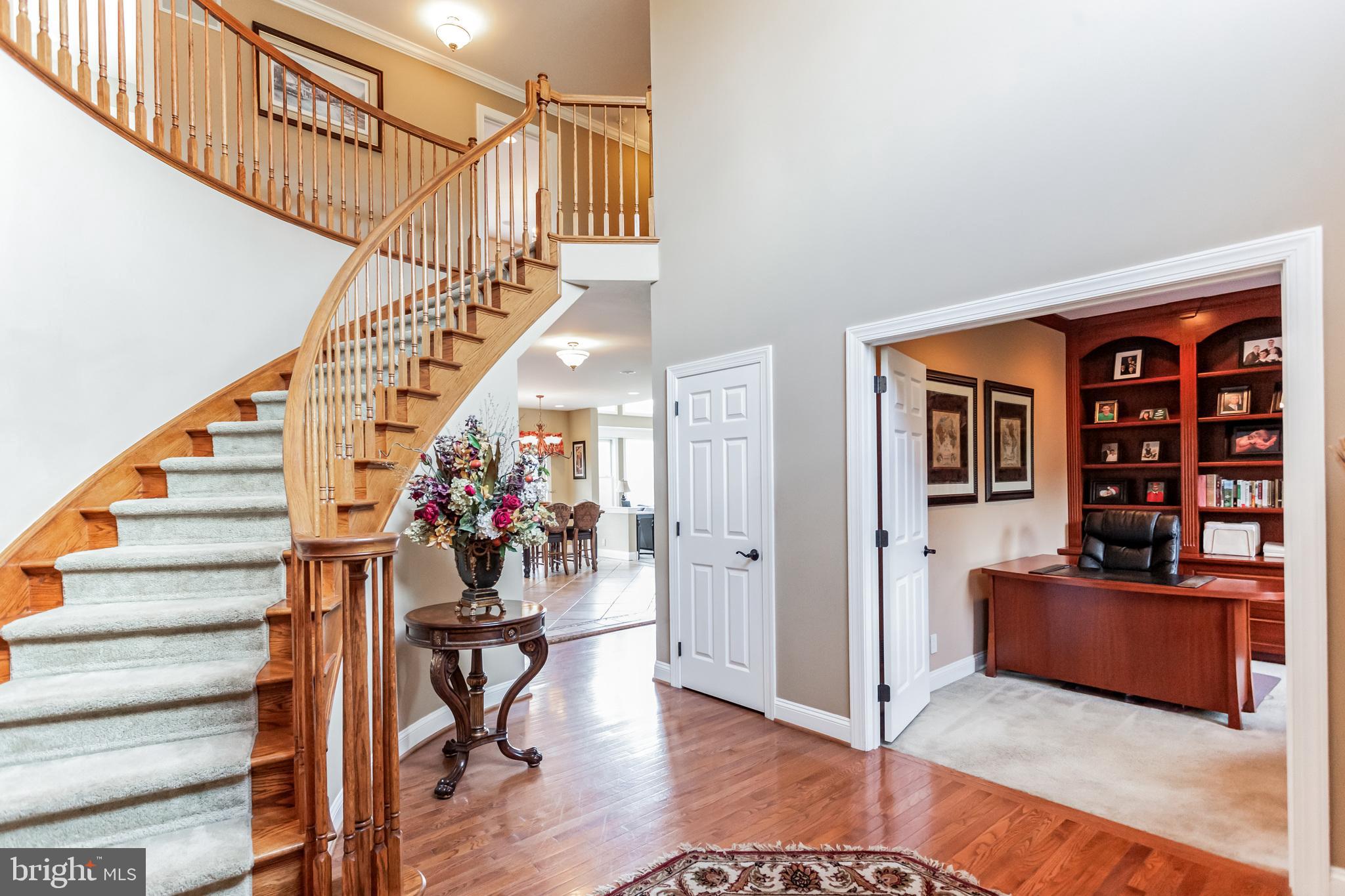 RIDINGS OF HORSHAM - Residential